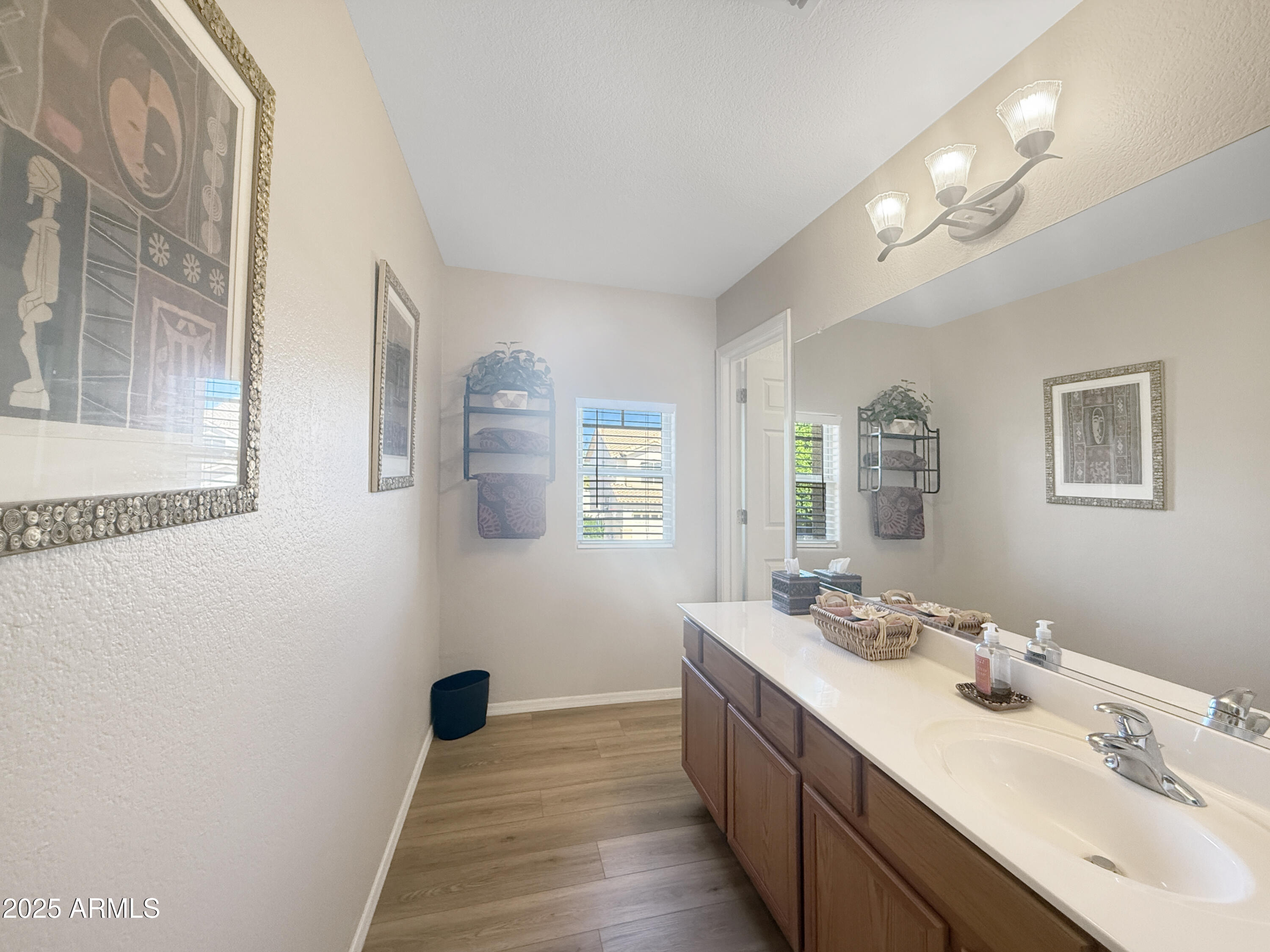 8423 W MARY ANN Drive