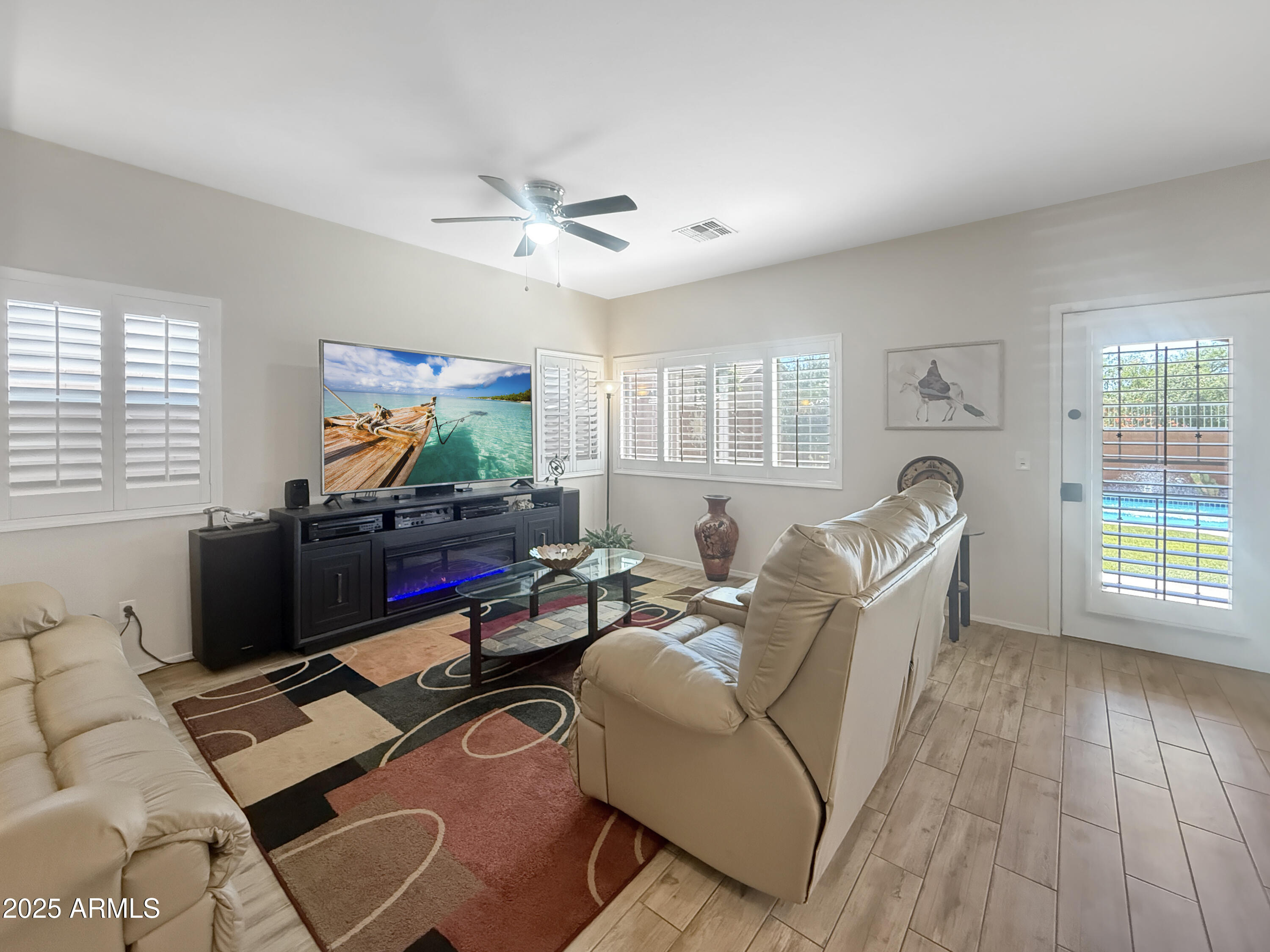 8423 W MARY ANN Drive