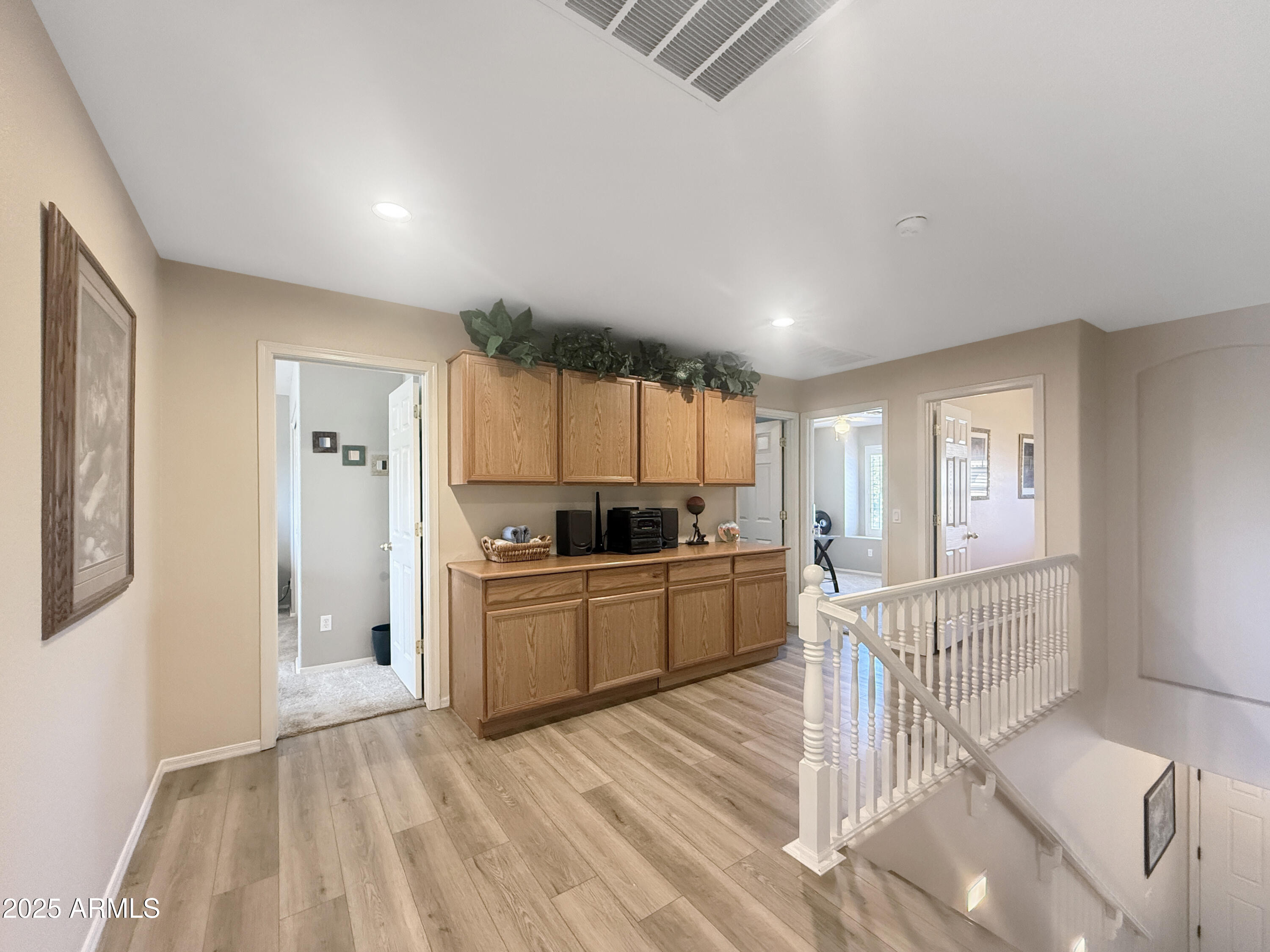 8423 W MARY ANN Drive