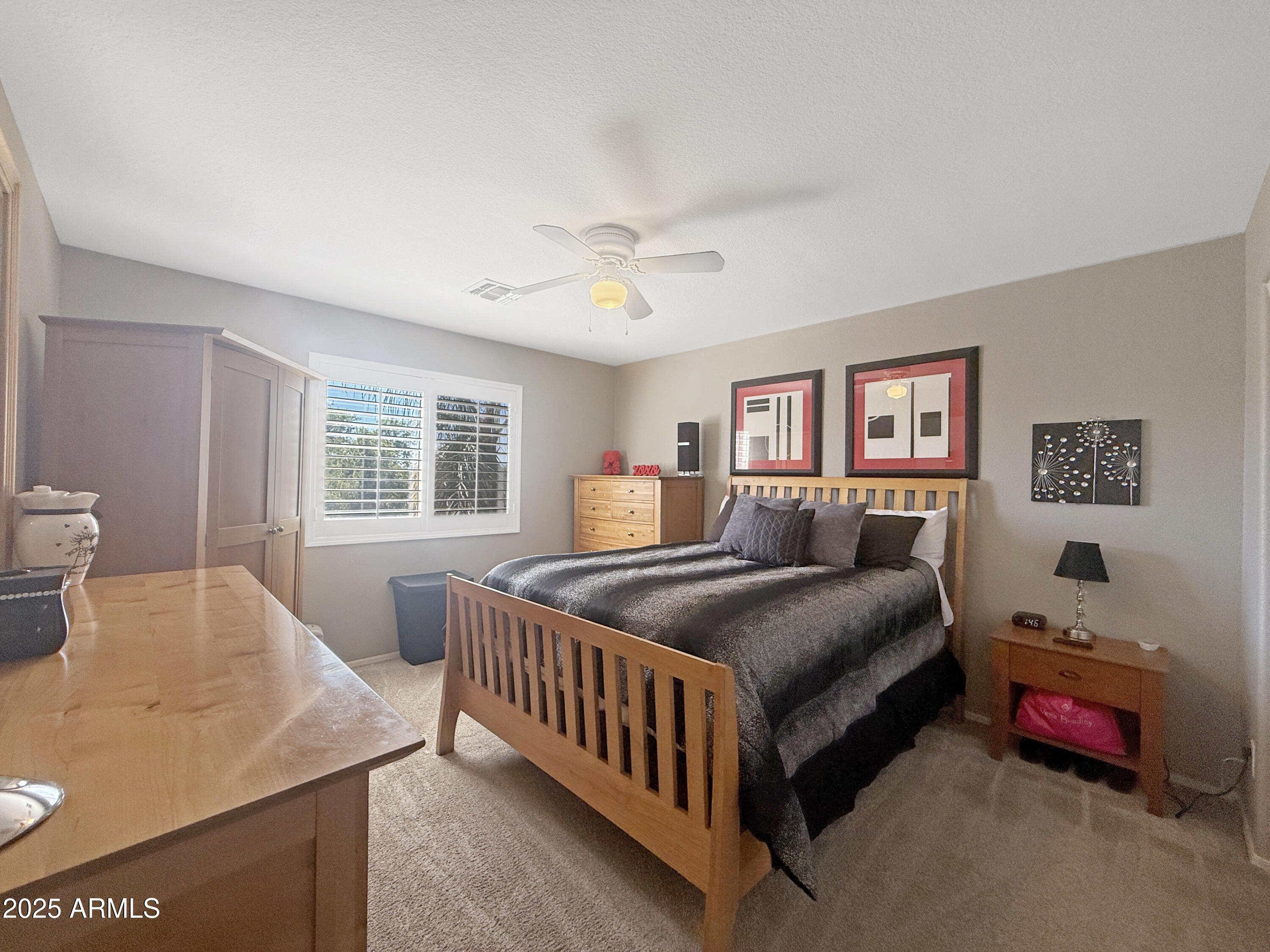 8423 W MARY ANN Drive