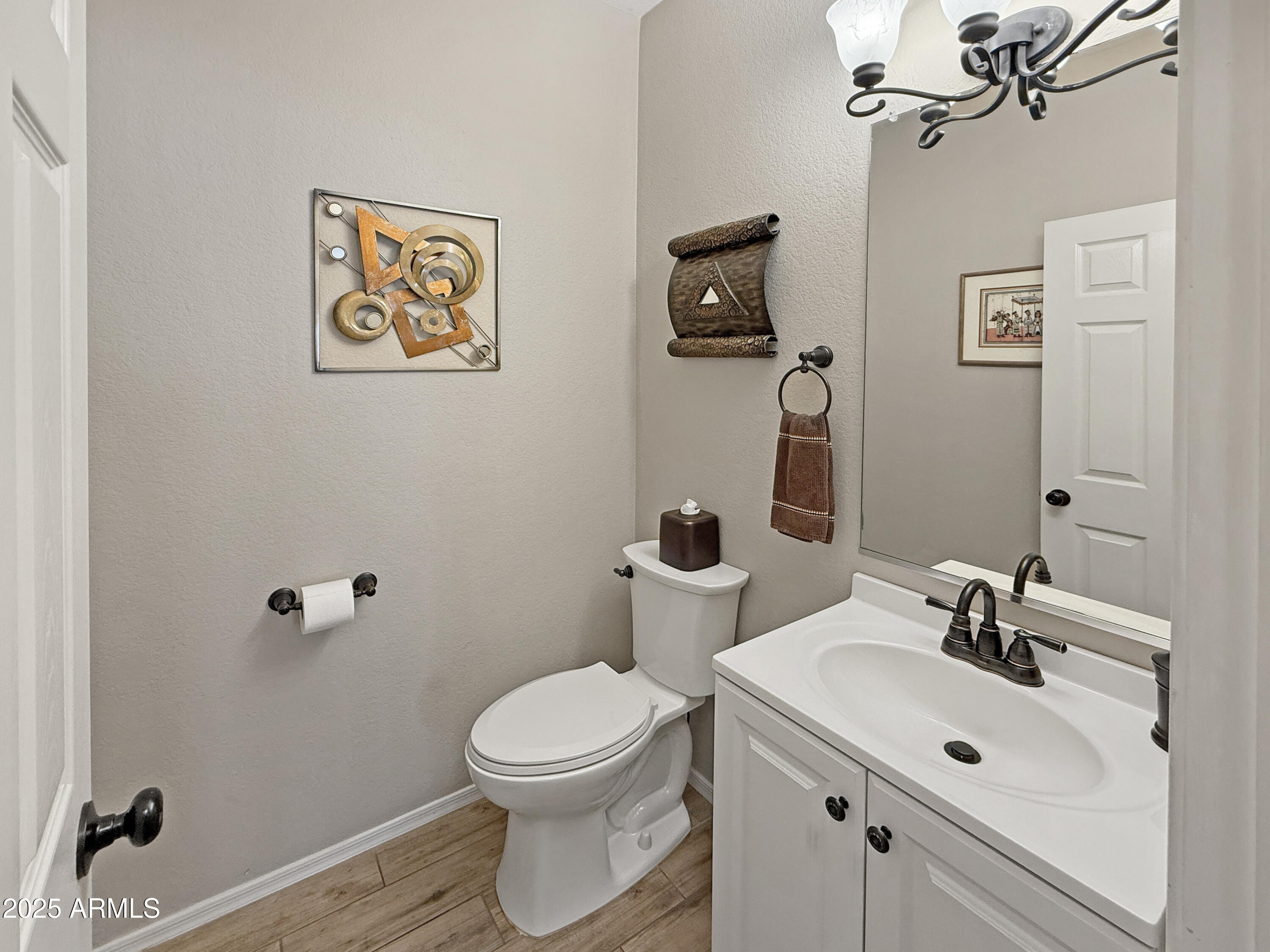 8423 W MARY ANN Drive