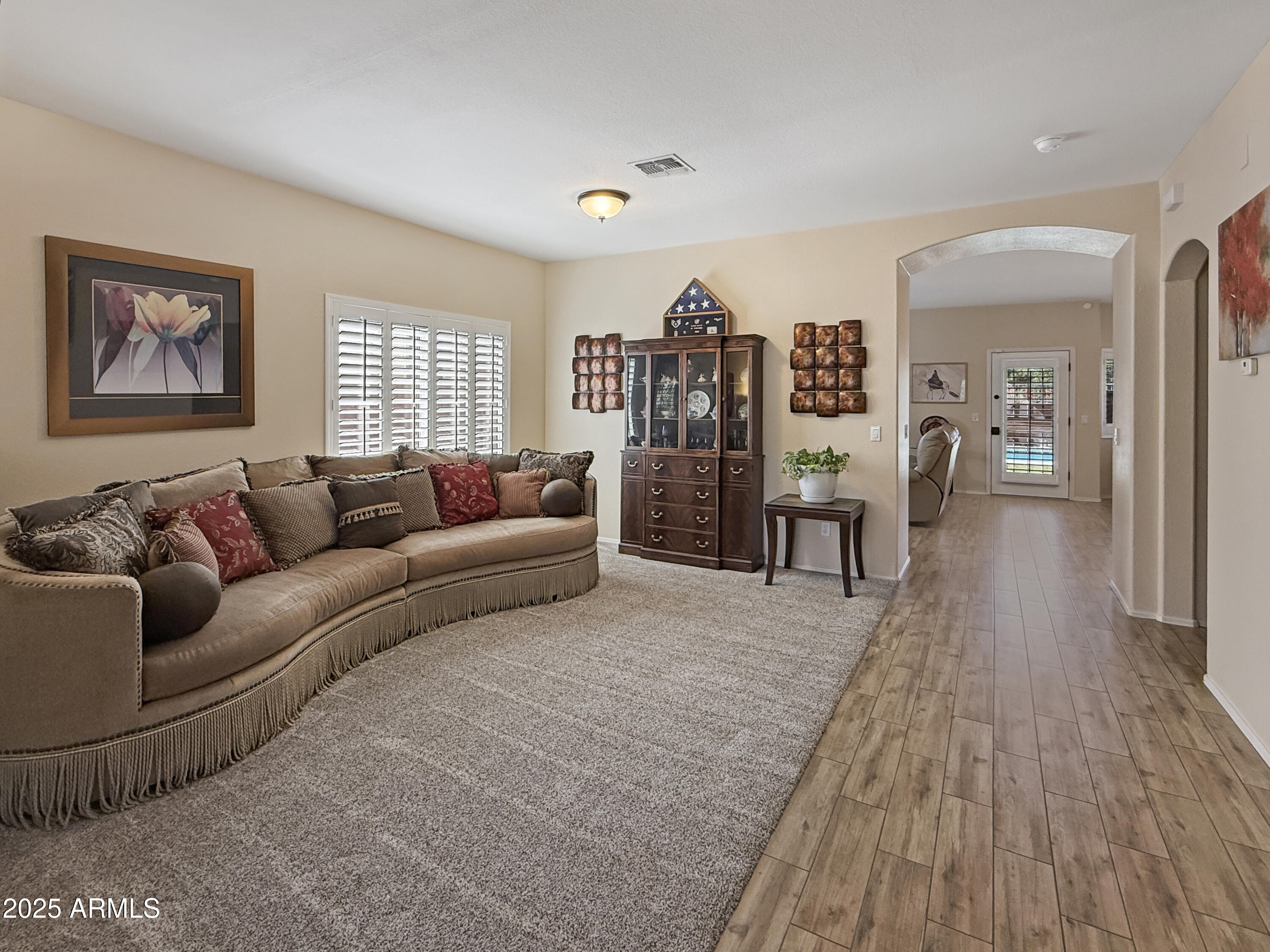 8423 W MARY ANN Drive