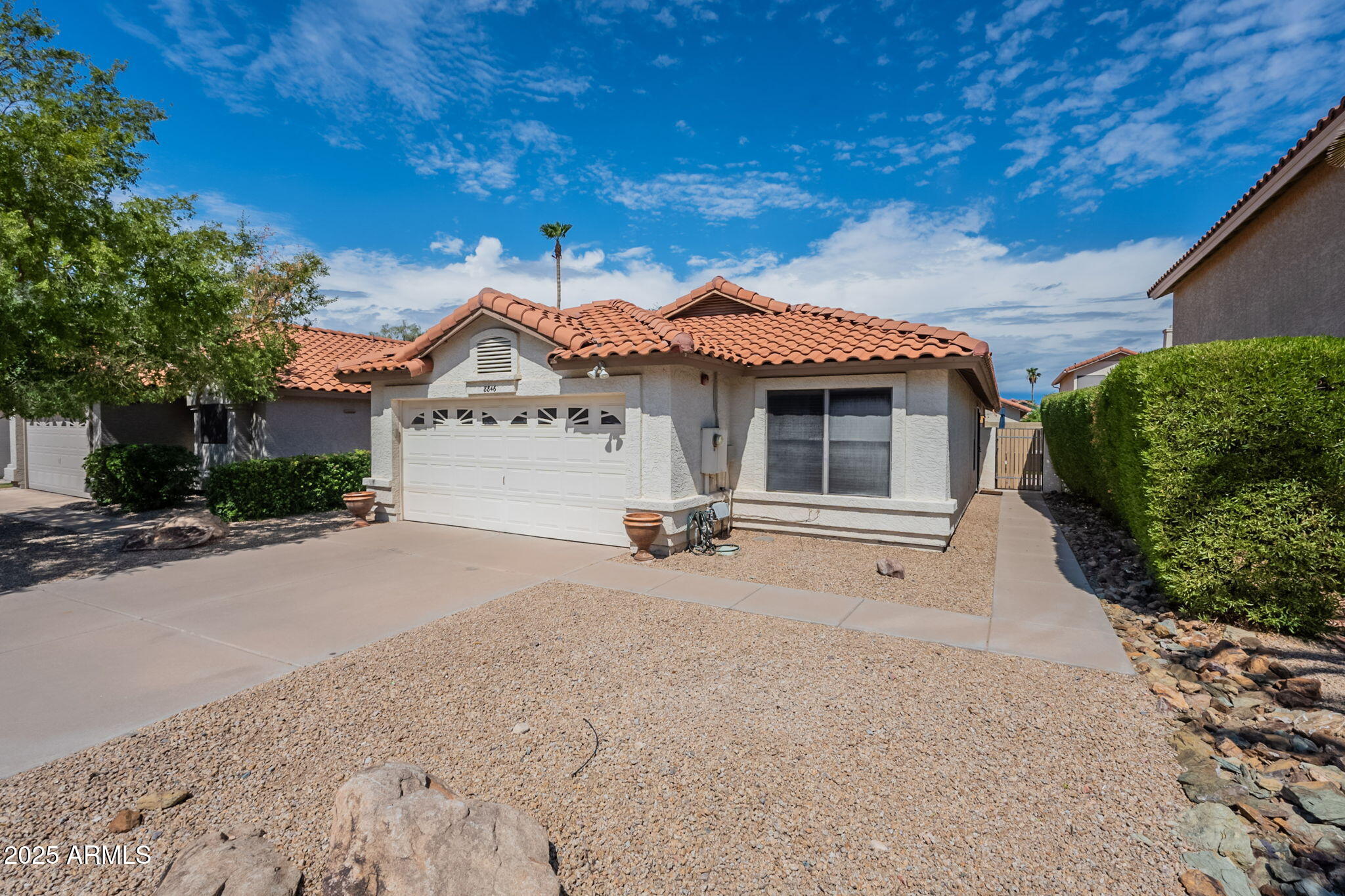 8846 E WINDROSE Drive