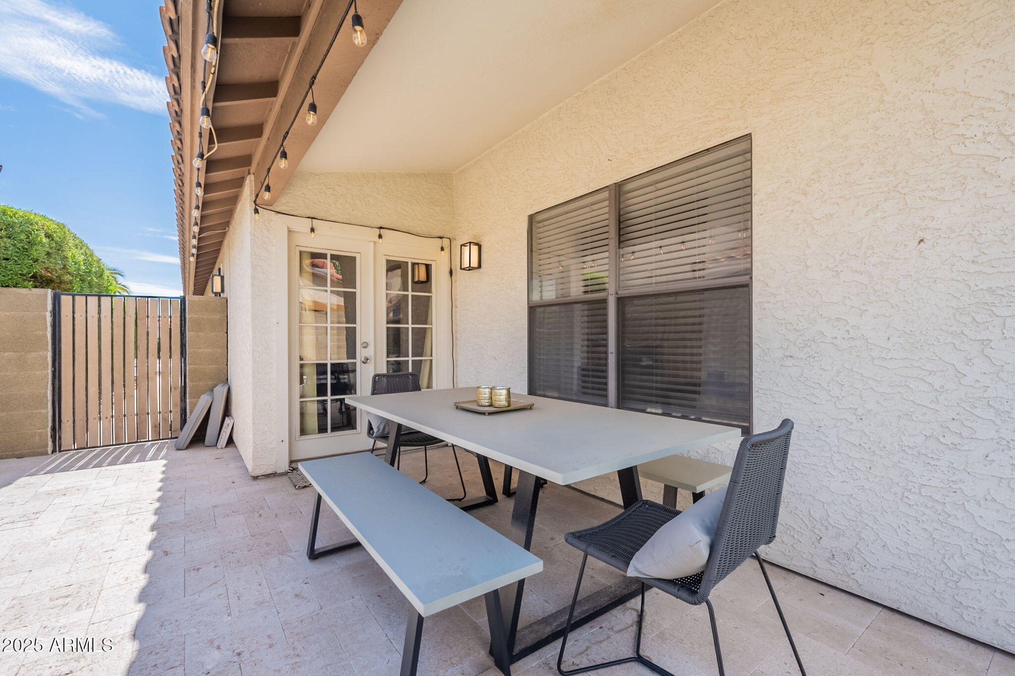 8846 E WINDROSE Drive