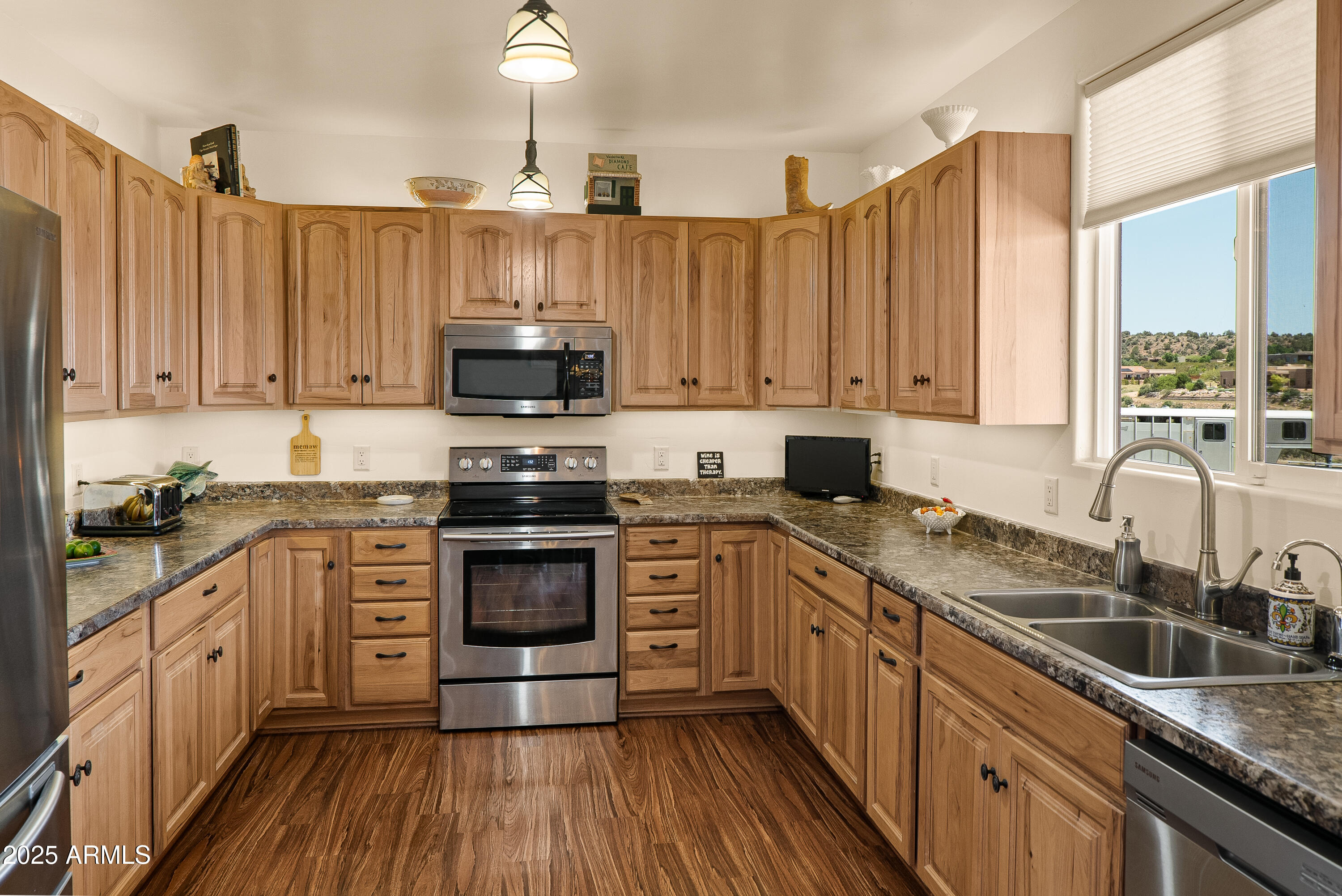 7375 E SLIDING Stop Lane