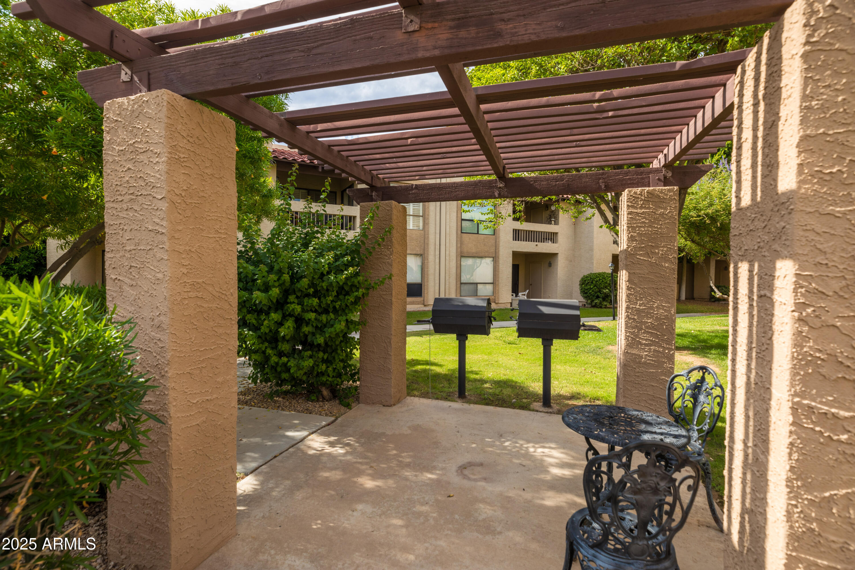 8651 E ROYAL PALM Road, 208, Scottsdale Unit: 208