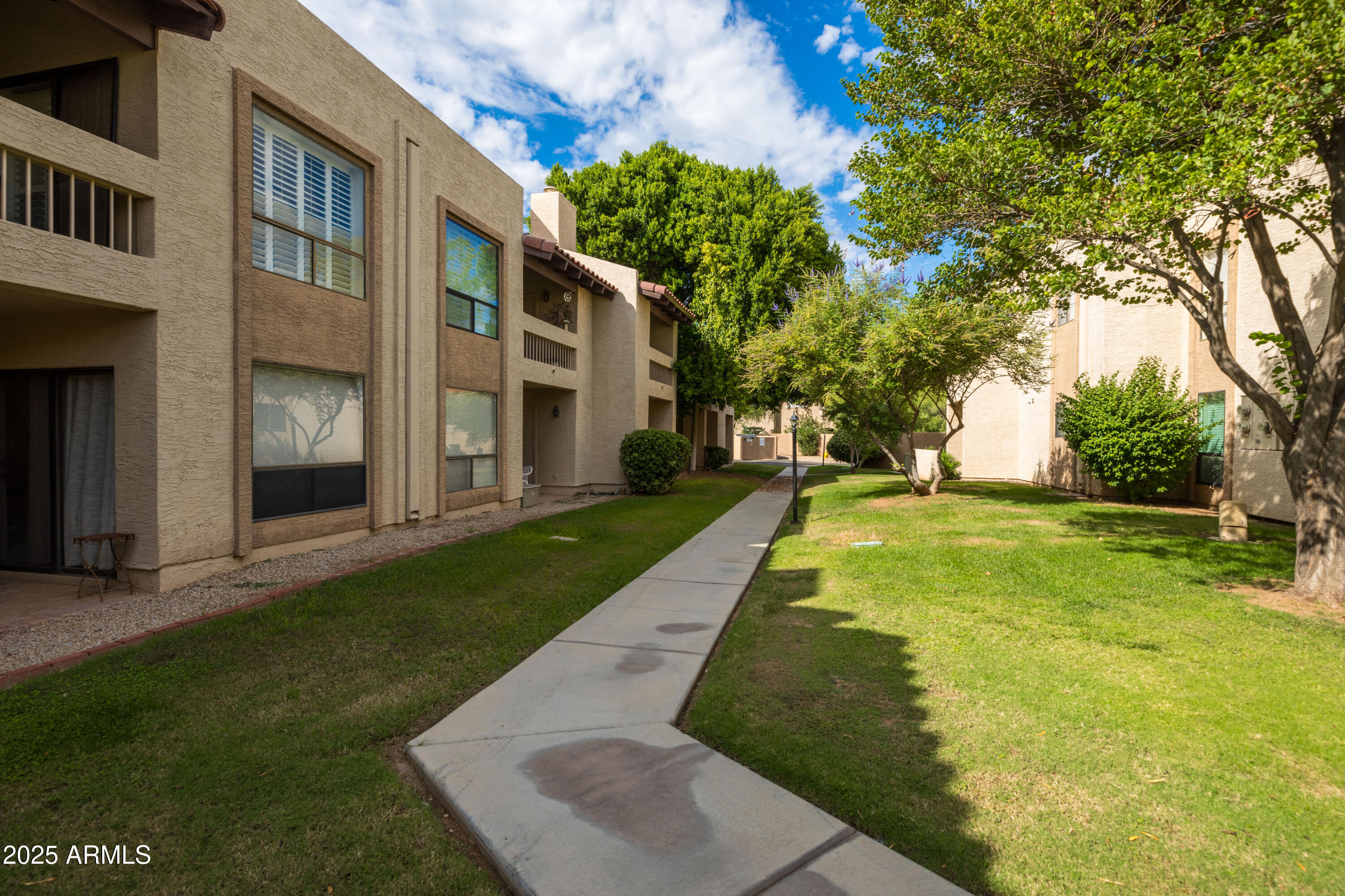 8651 E ROYAL PALM Road, 208, Scottsdale Unit: 208
