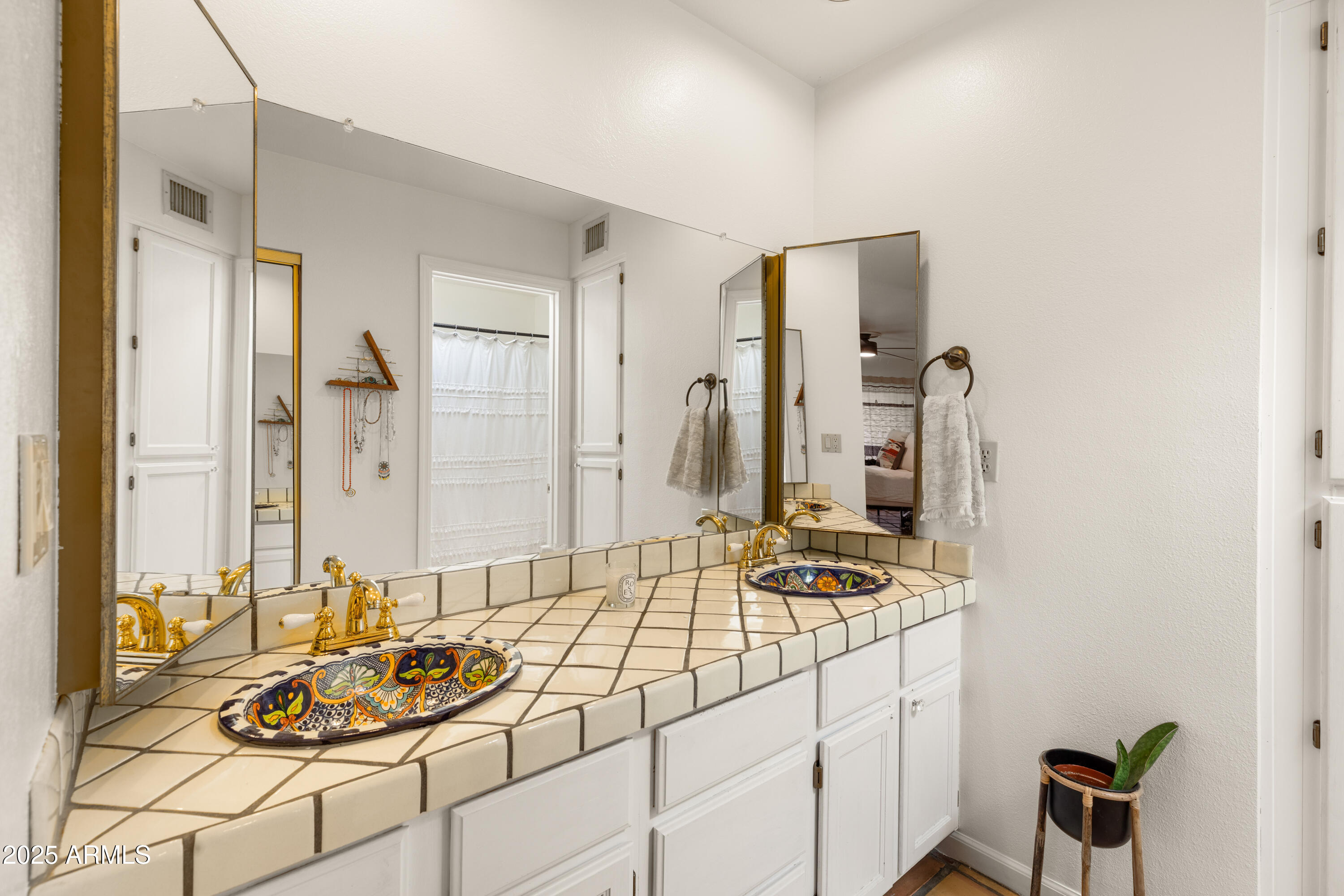 8651 E ROYAL PALM Road, 208, Scottsdale Unit: 208