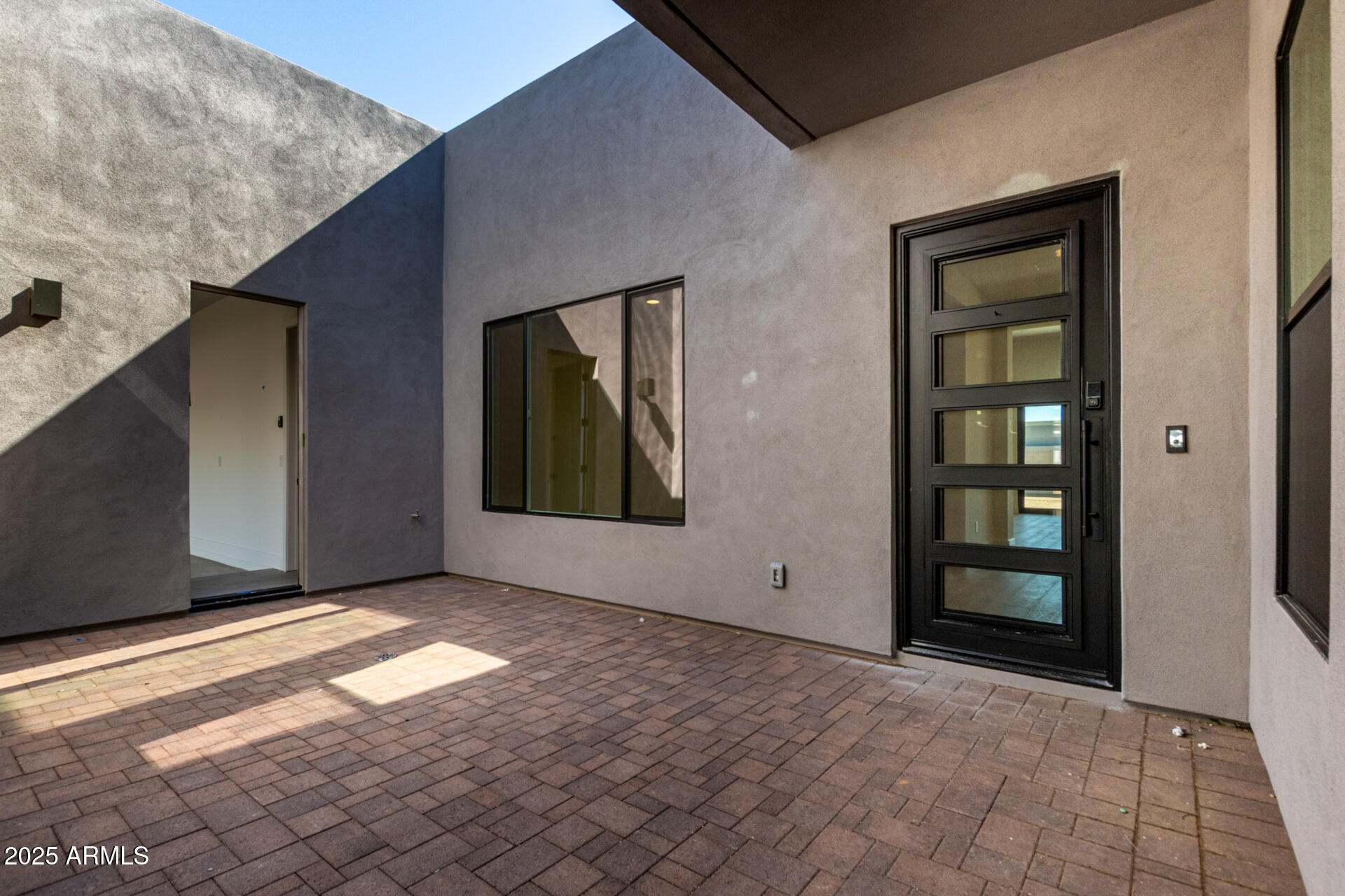 5721 E RANCHO CALIENTE Drive