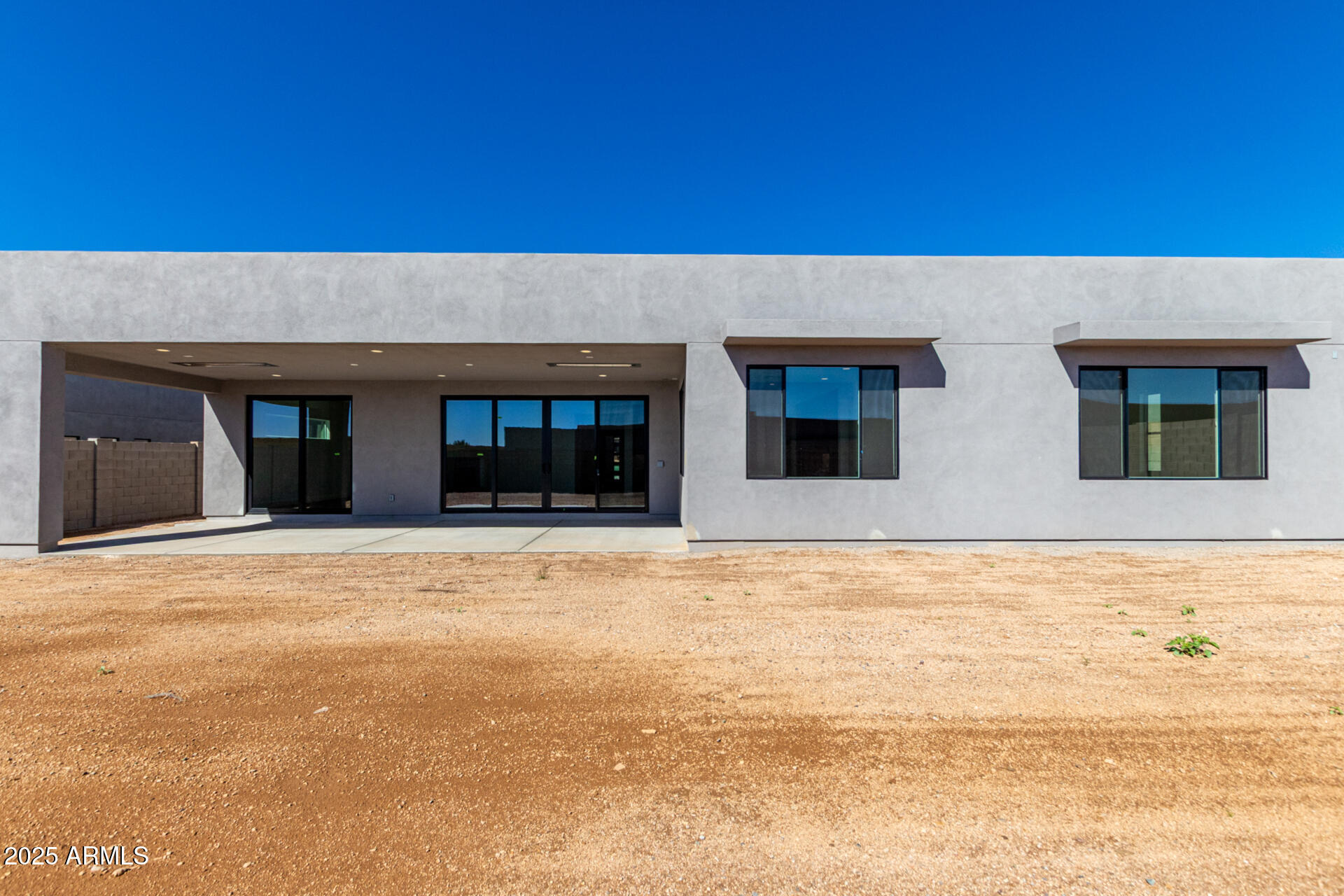 5721 E RANCHO CALIENTE Drive