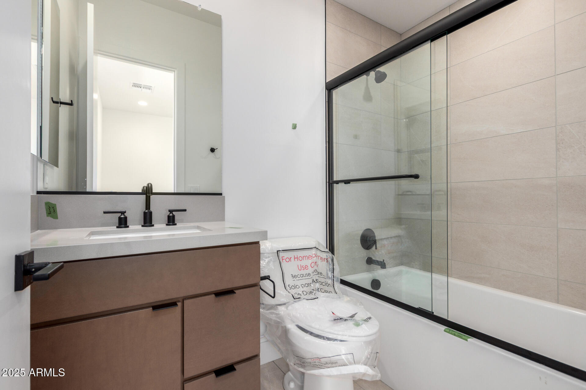 5721 E RANCHO CALIENTE Drive