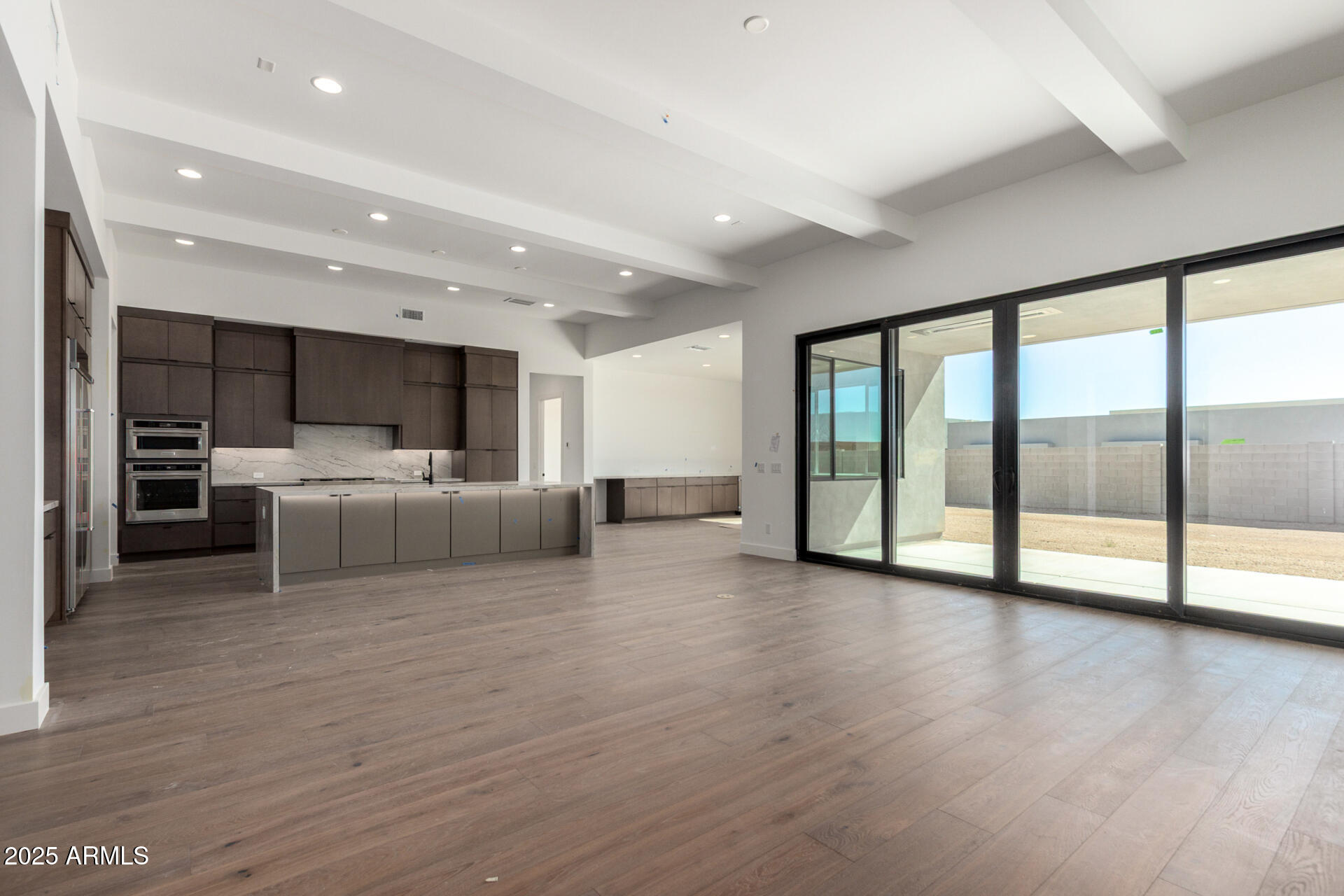 5721 E RANCHO CALIENTE Drive