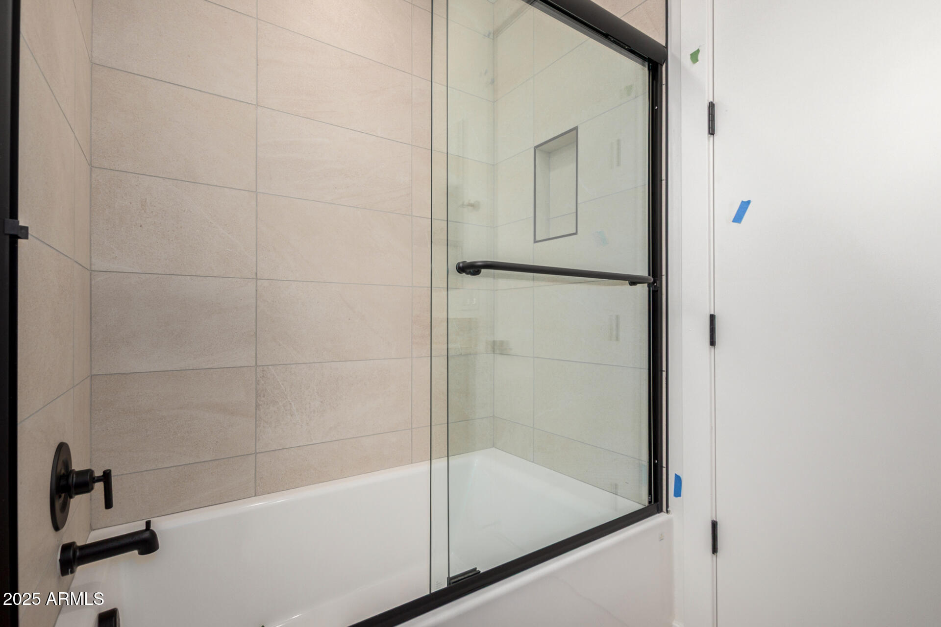 5721 E RANCHO CALIENTE Drive