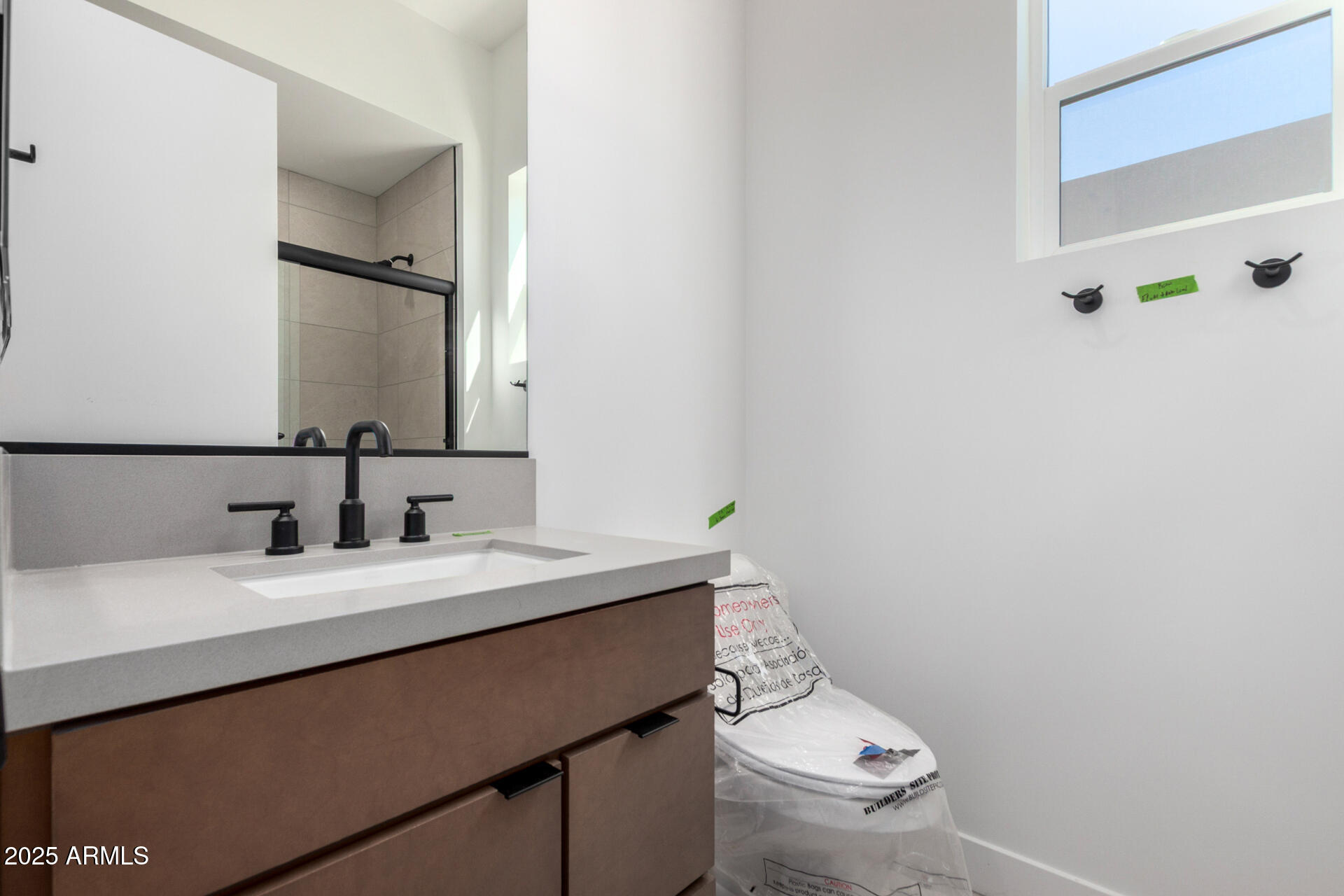 5721 E RANCHO CALIENTE Drive