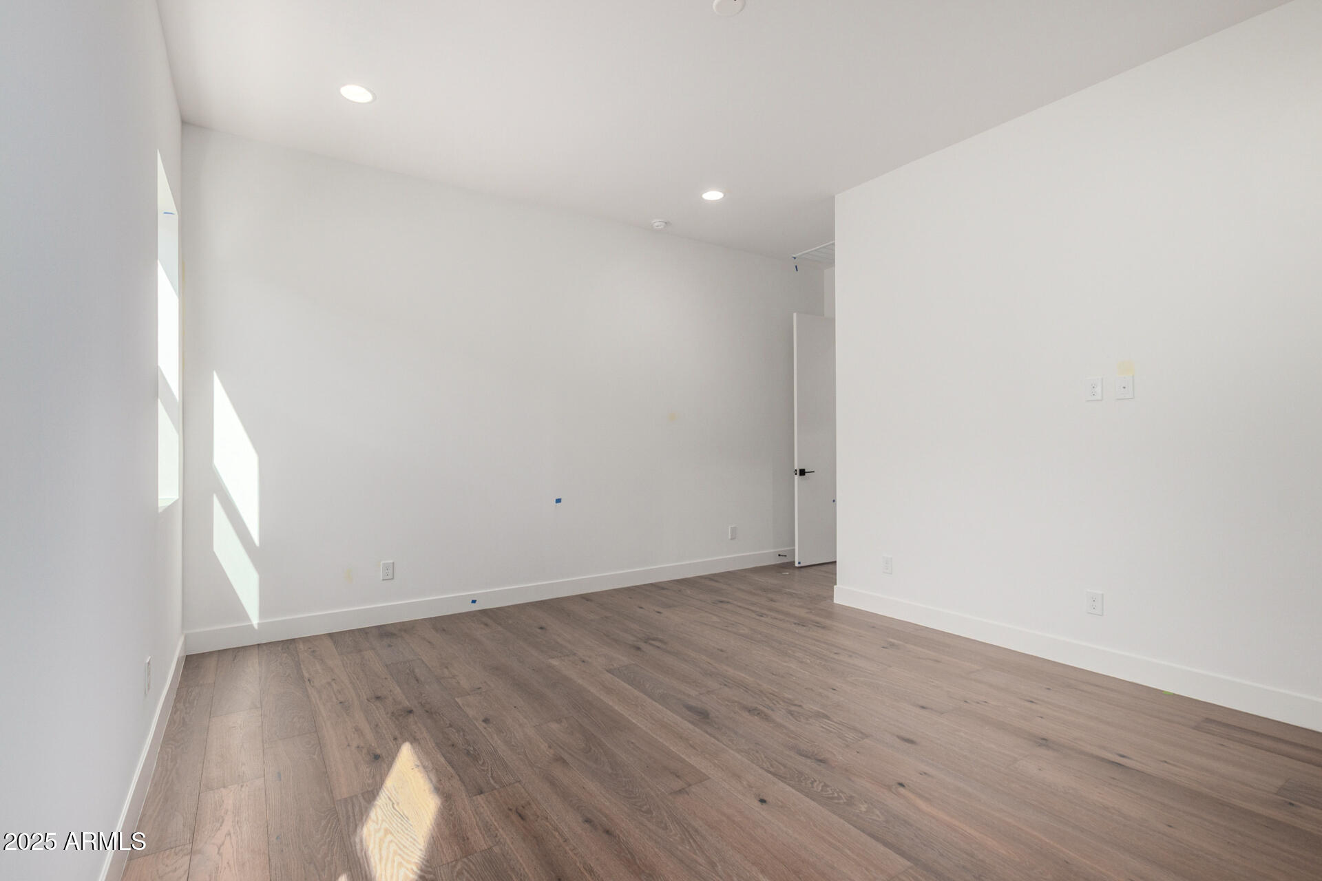 5721 E RANCHO CALIENTE Drive