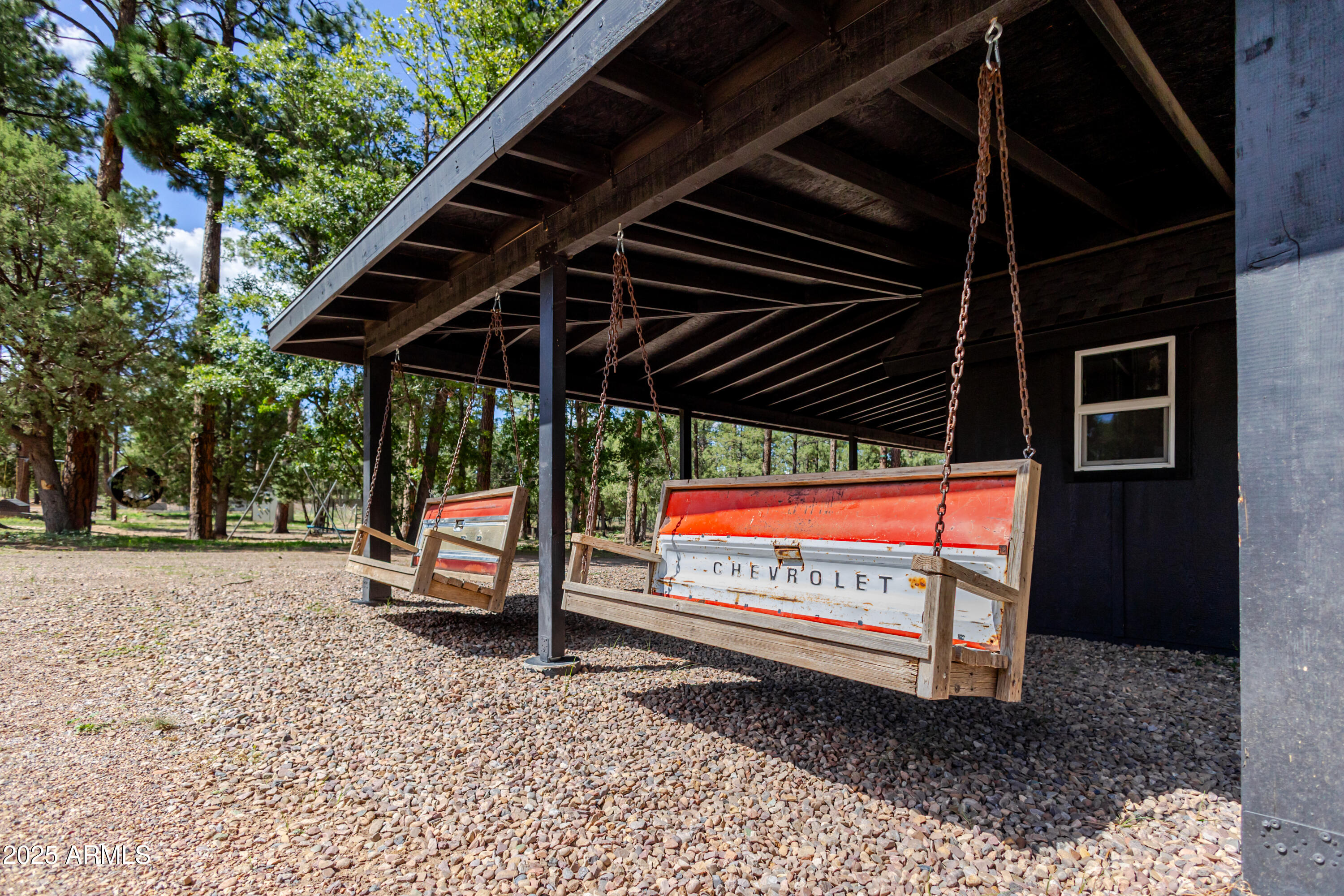 6385 W WHITE MOUNTAIN Boulevard