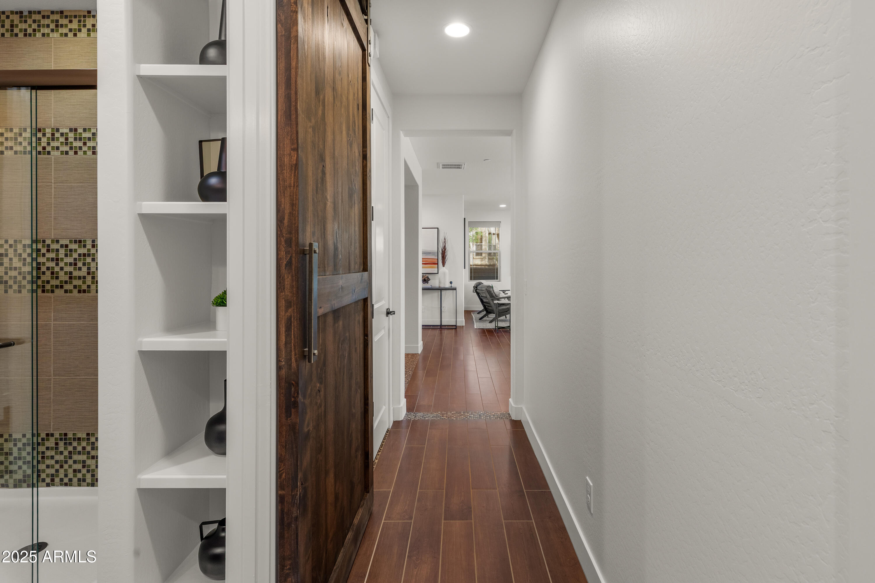 10260 E WHITE FEATHER Lane, 1050