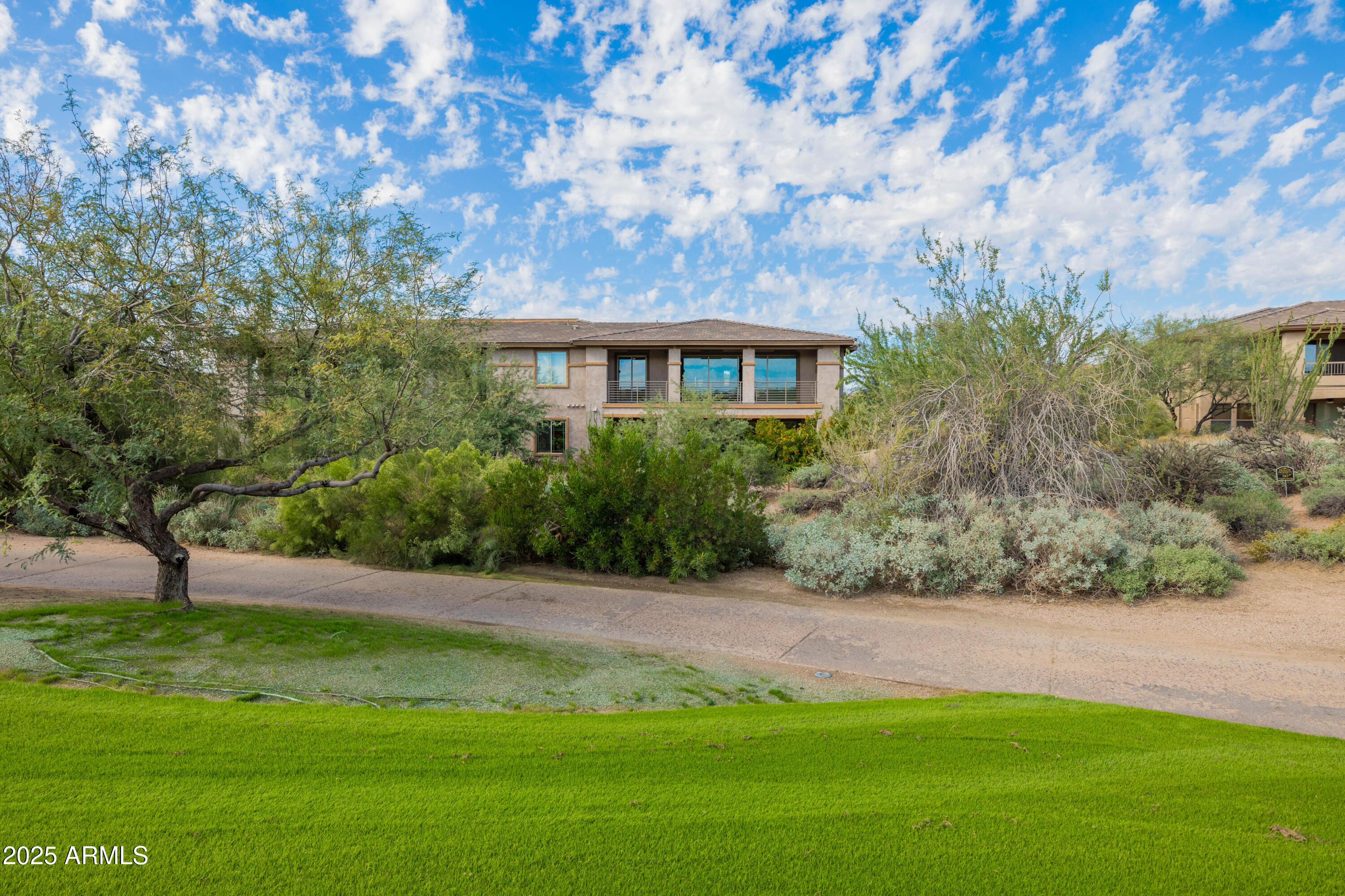 10260 E WHITE FEATHER Lane, 1050