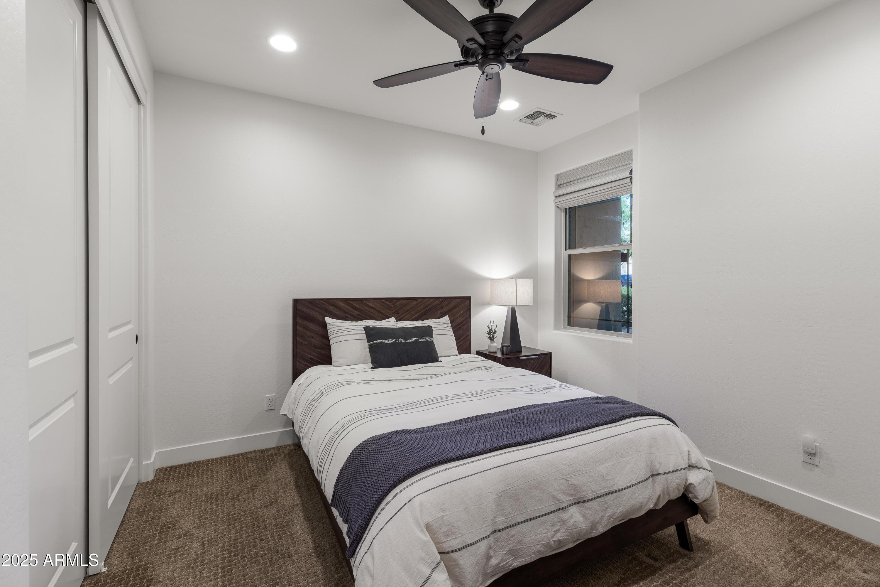 10260 E WHITE FEATHER Lane, 1050