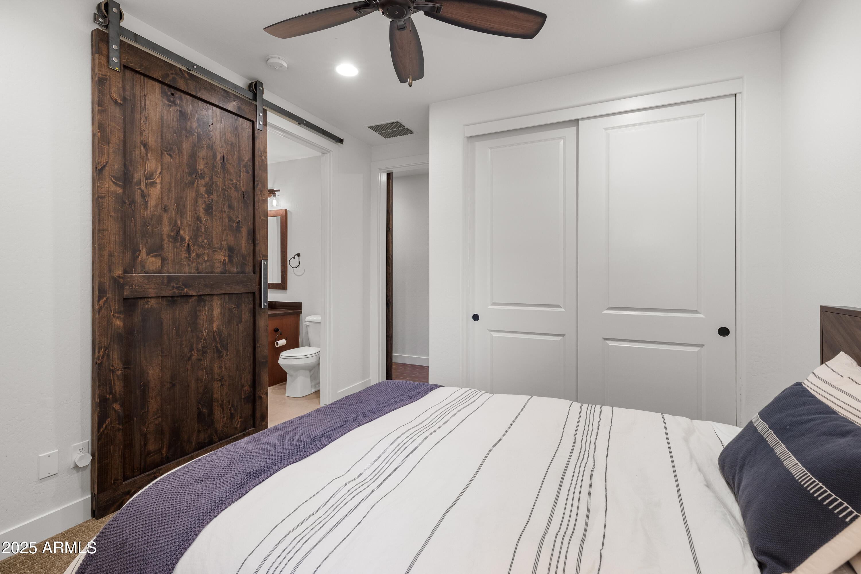 10260 E WHITE FEATHER Lane, 1050