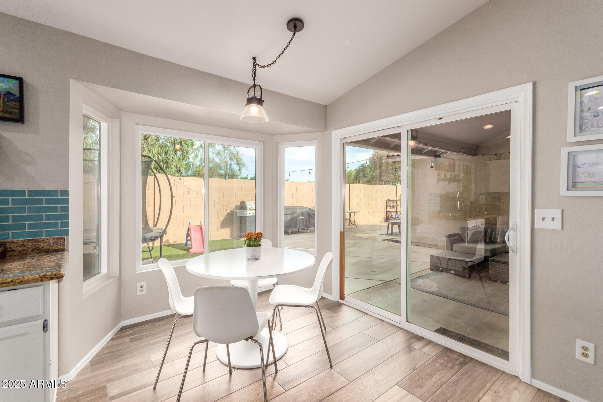 740 W SARAGOSA Street