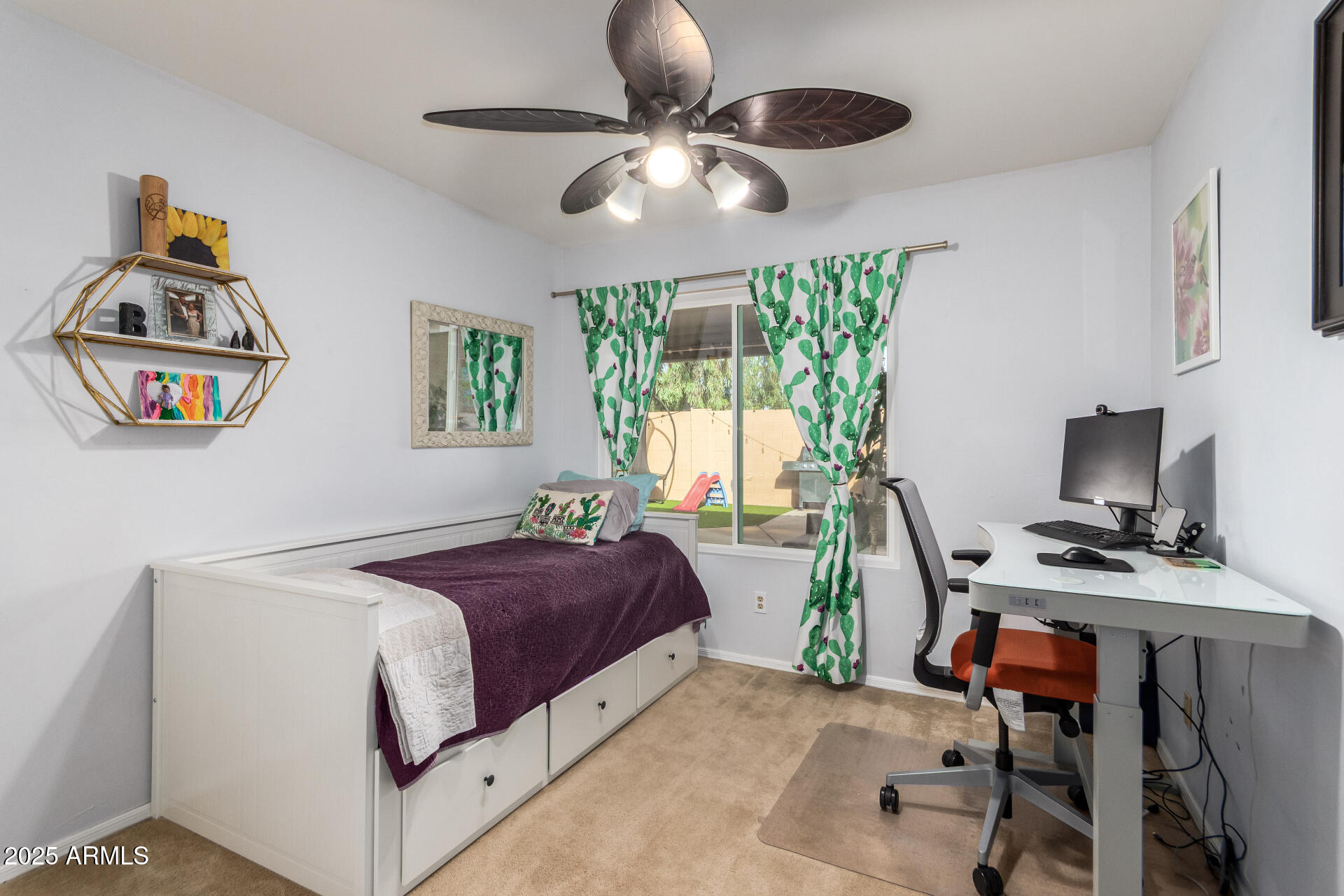 740 W SARAGOSA Street