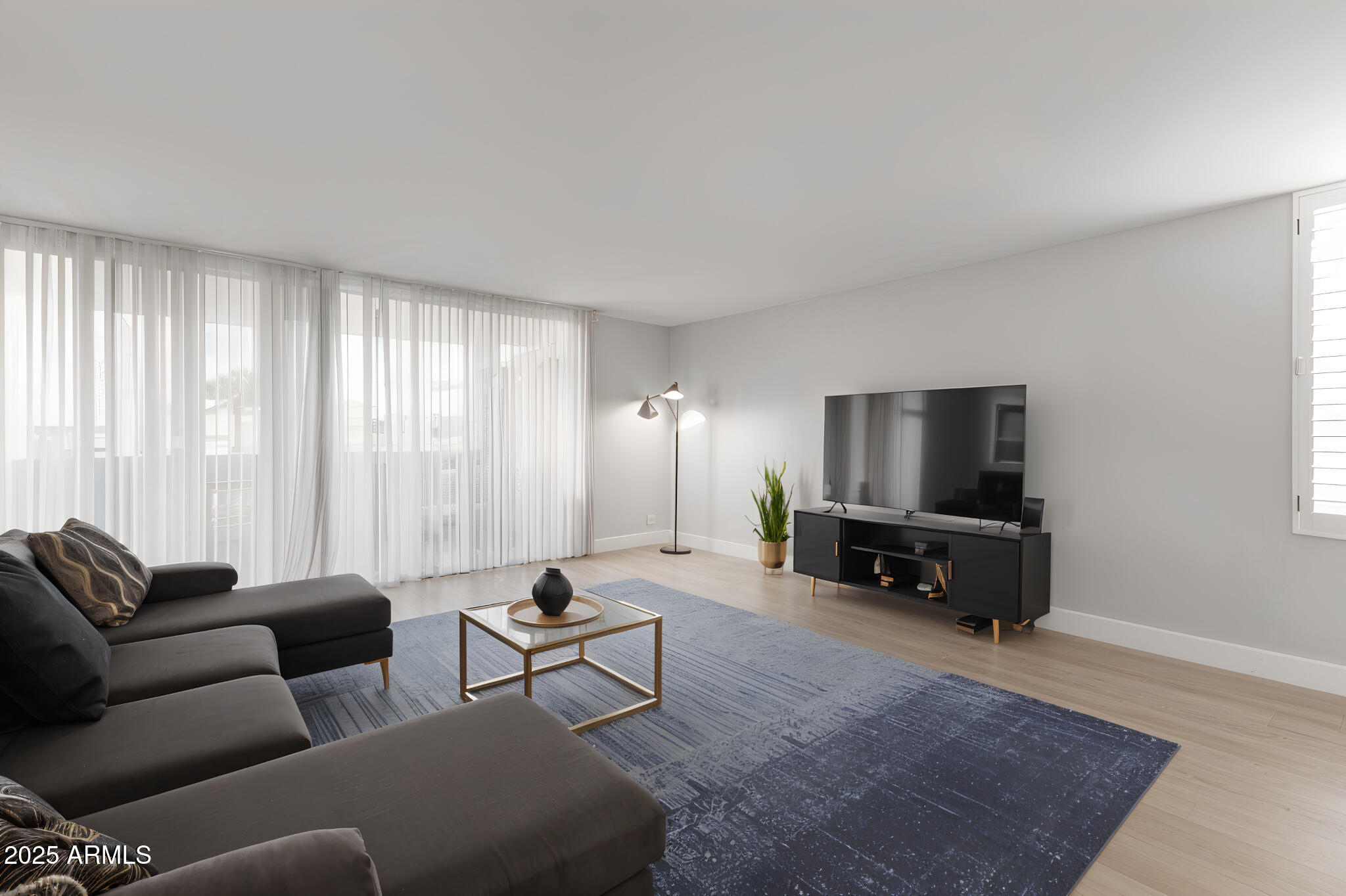 6502 N CENTRAL Avenue A103