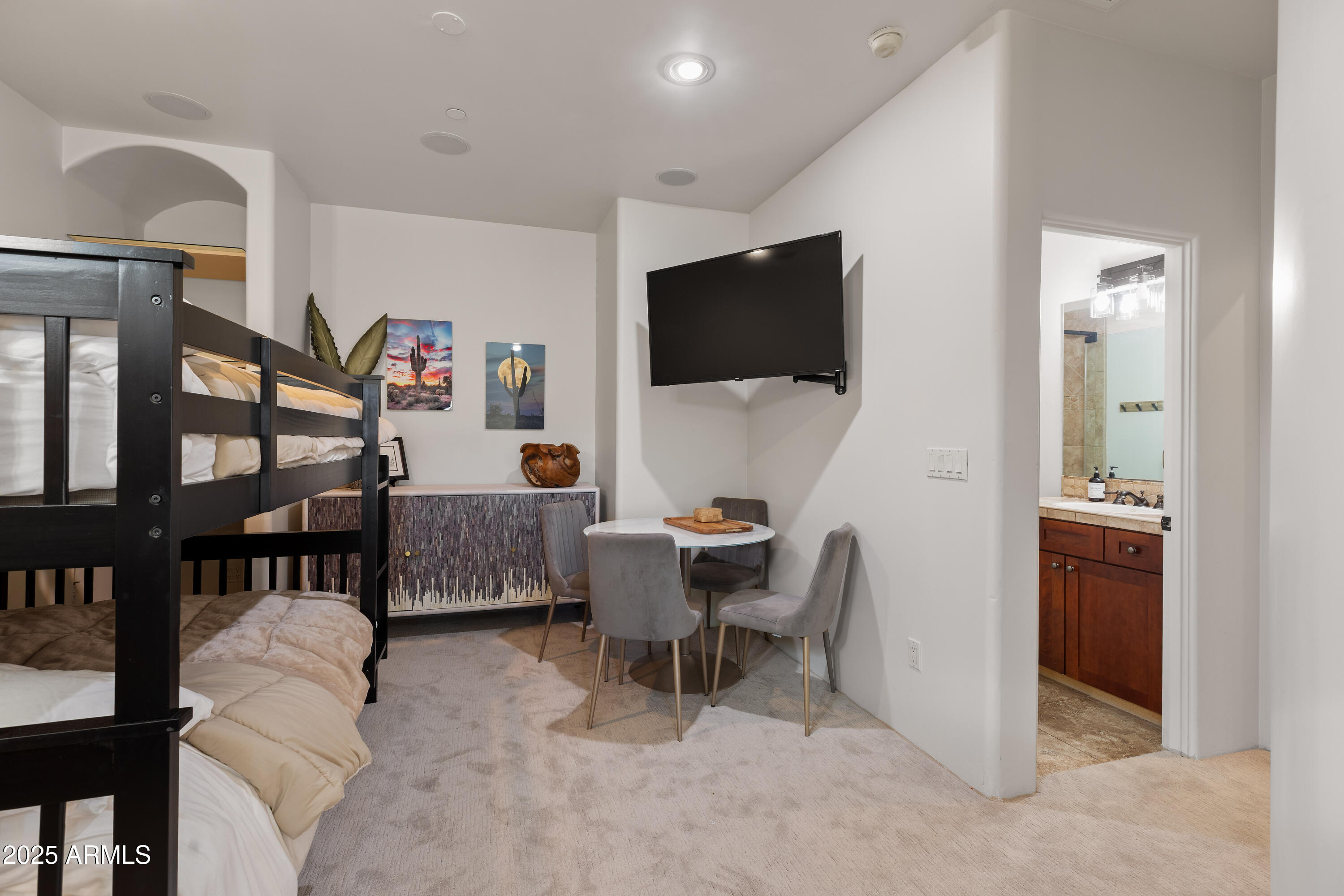 7199 E RIDGEVIEW Place 101