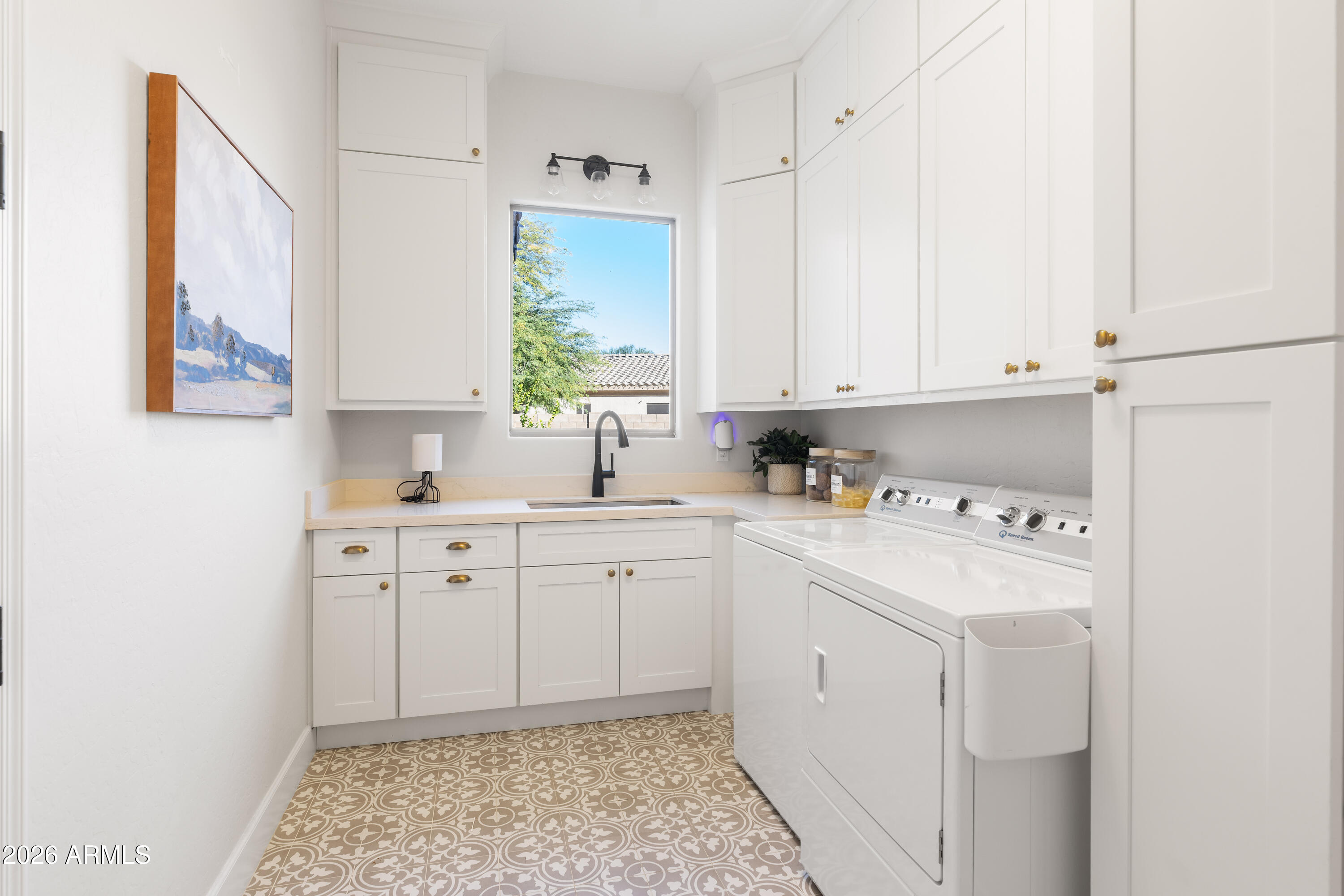 2517 S CONSTELLATION Way