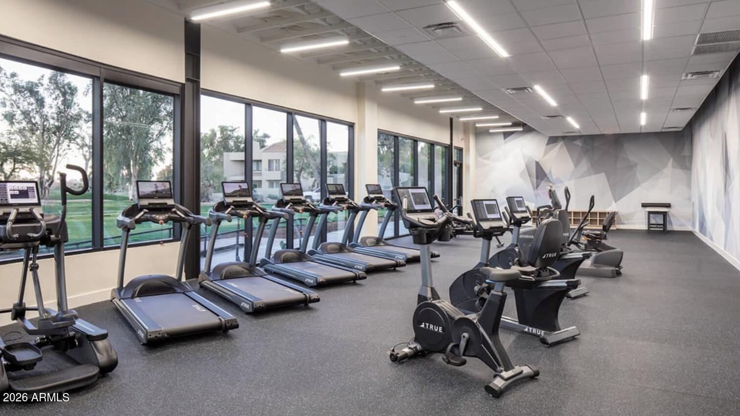 7525 E GAINEY RANCH Road 193