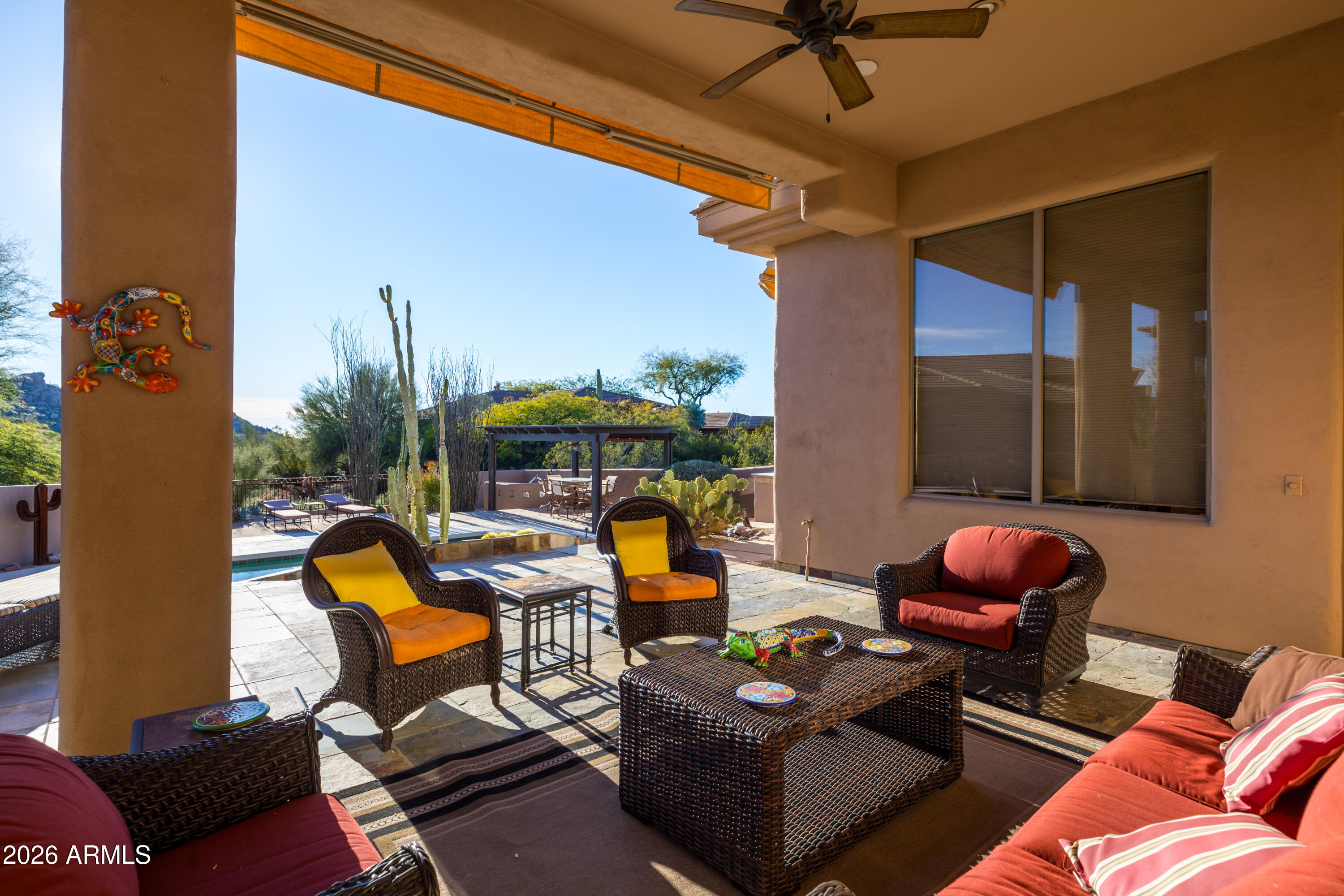 8087 E HIGH POINT Drive