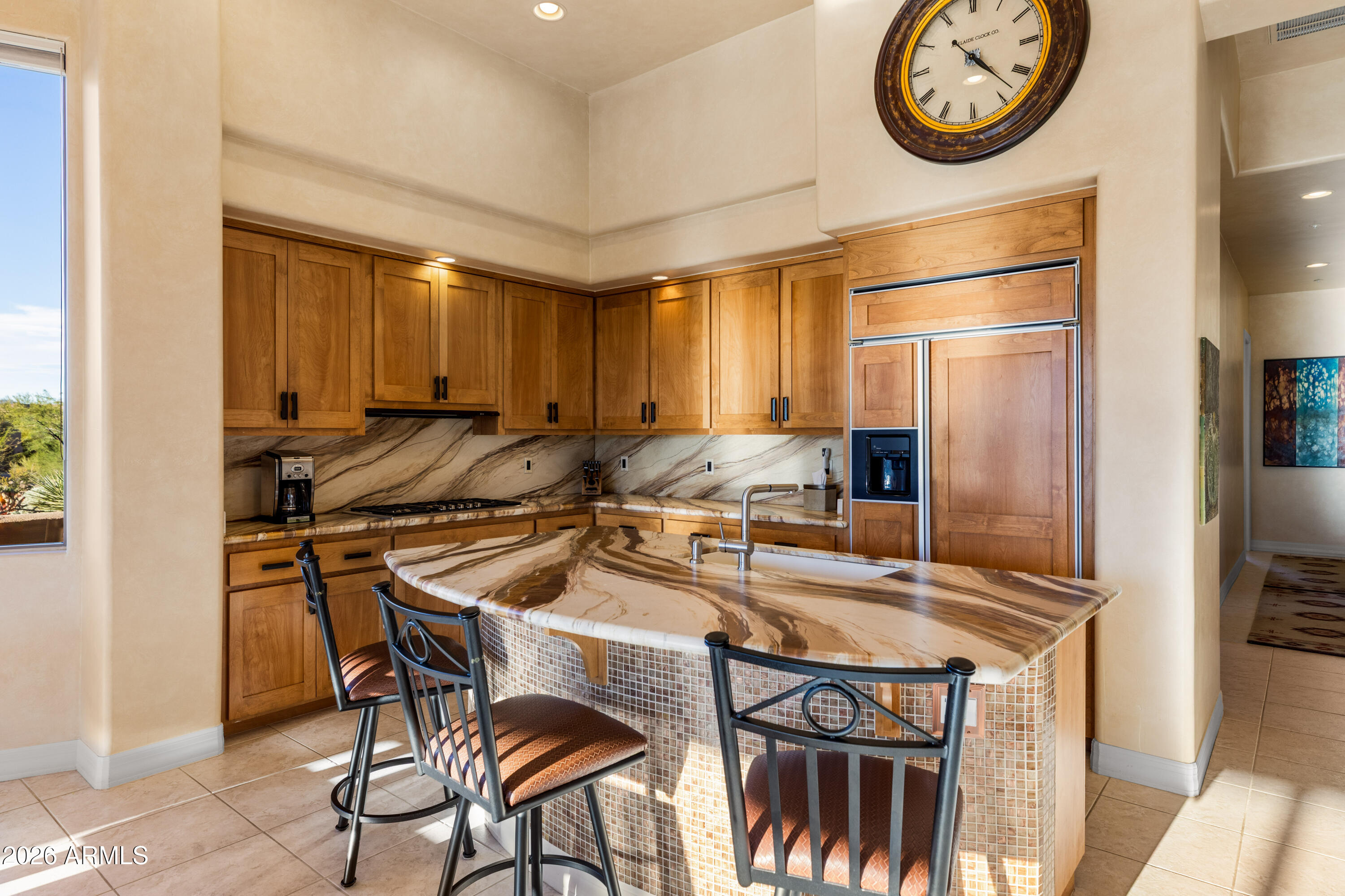 8087 E HIGH POINT Drive