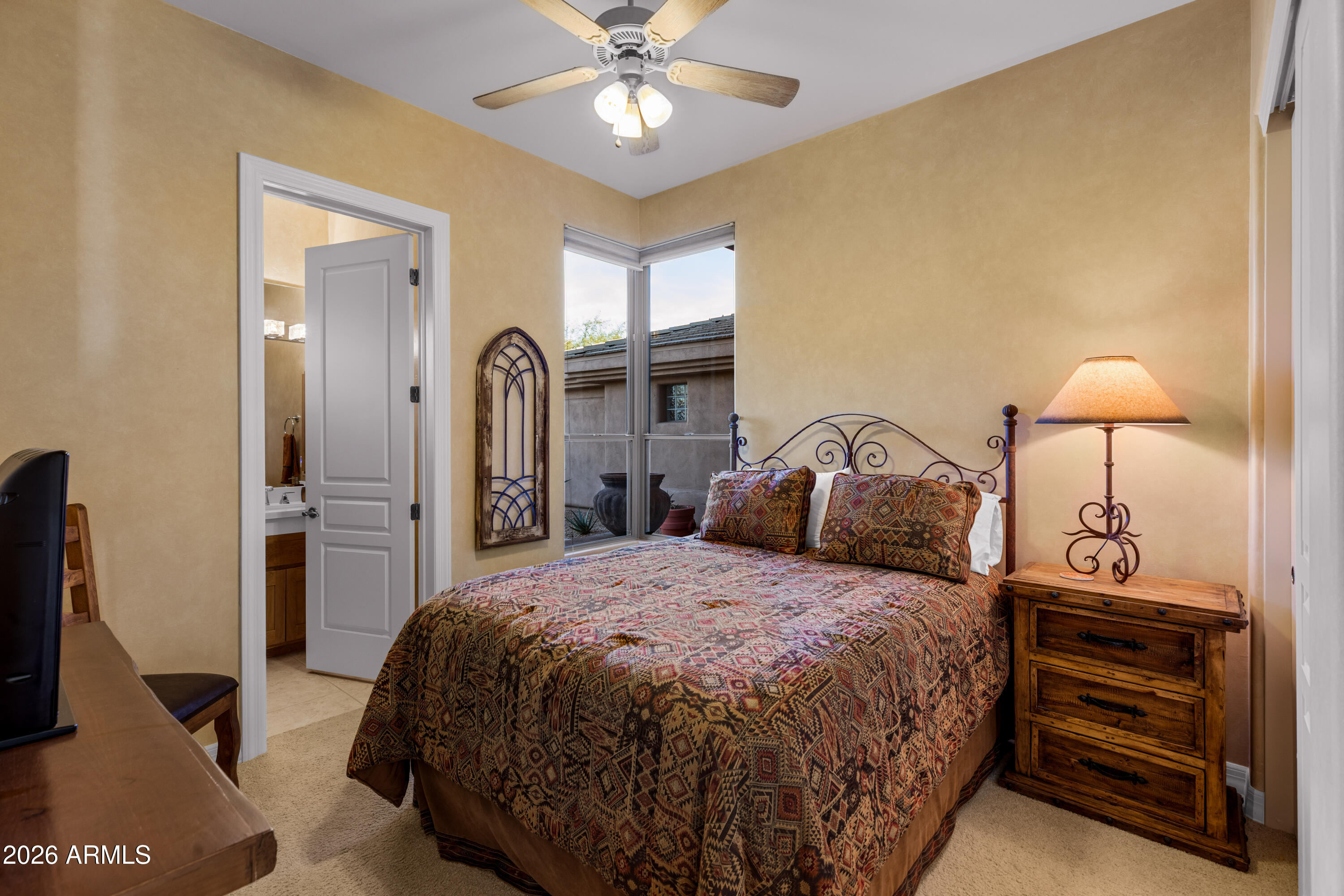 8087 E HIGH POINT Drive