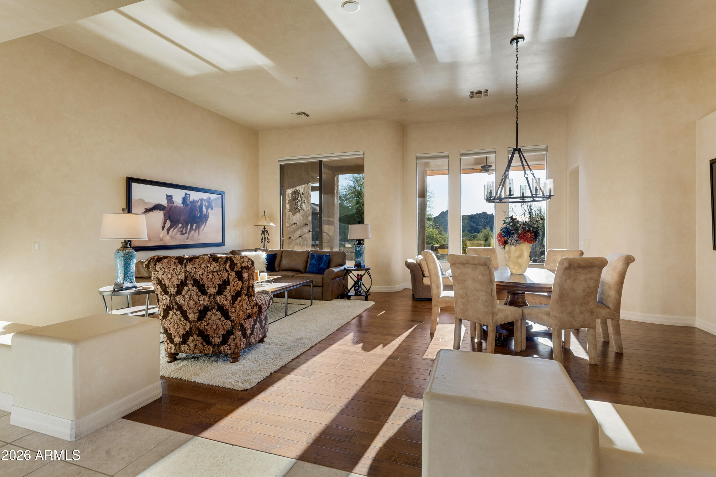 8087 E HIGH POINT Drive