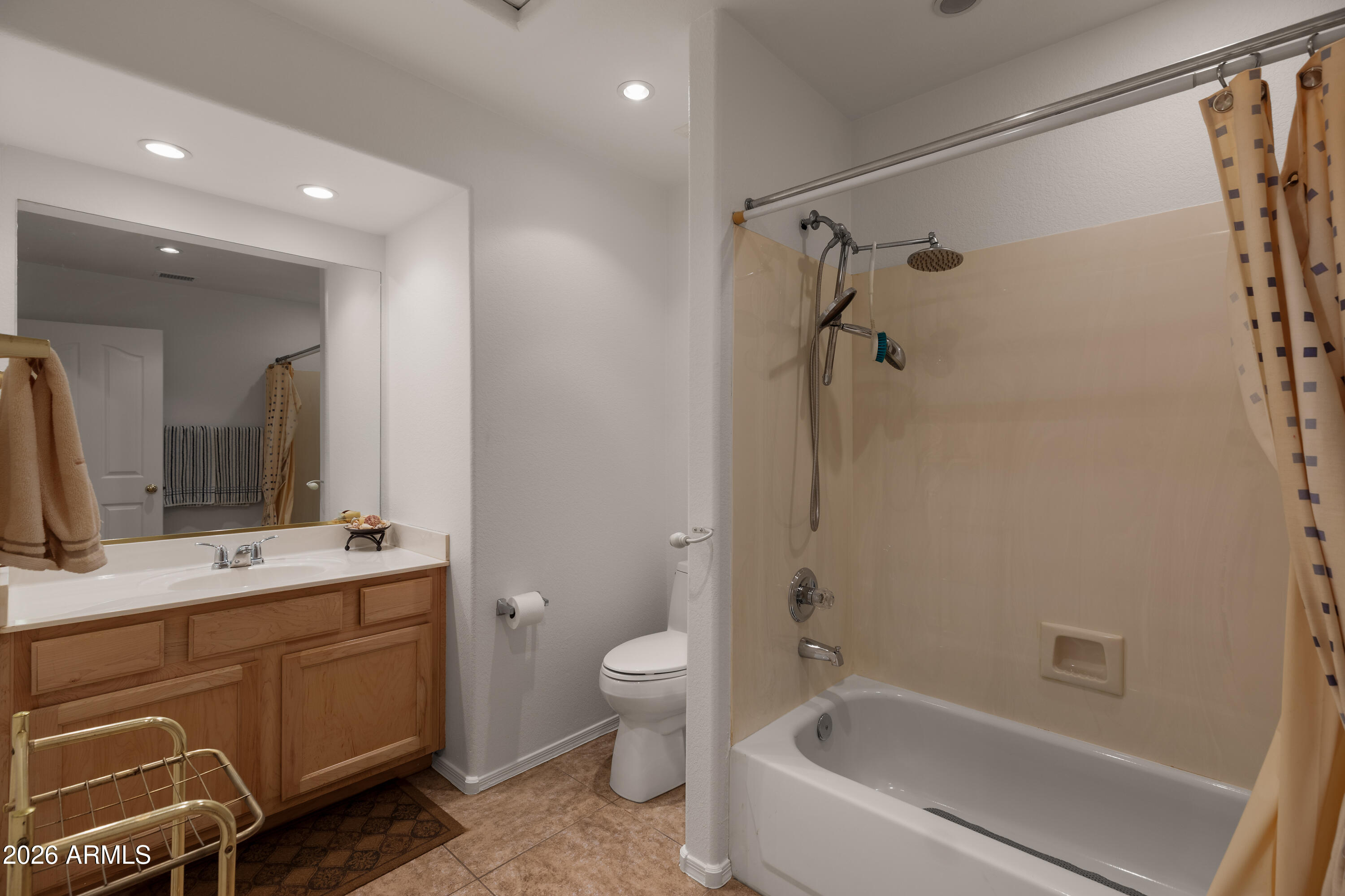 4506 E LONE CACTUS Drive