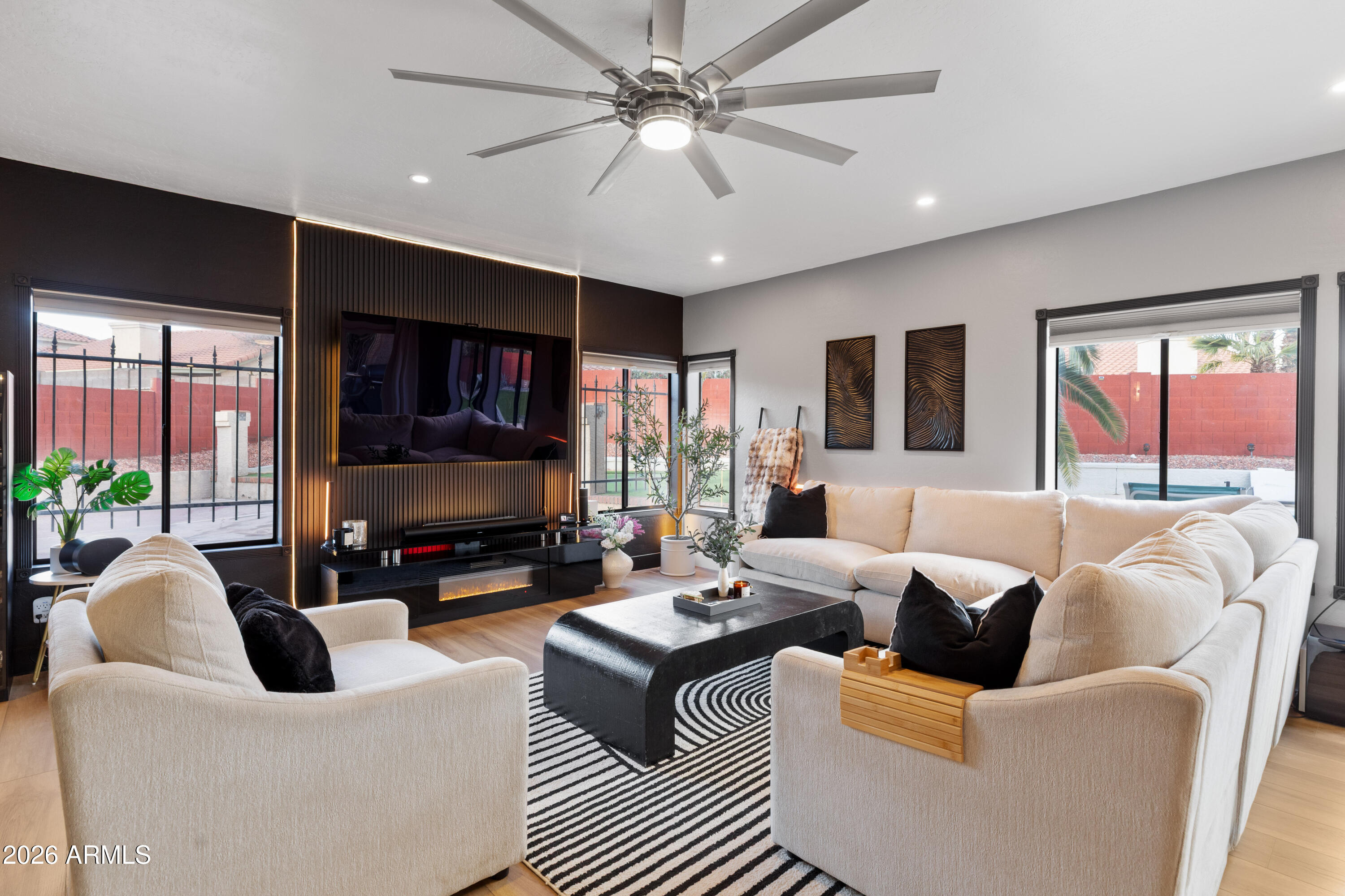 3912 E SHANNON Street