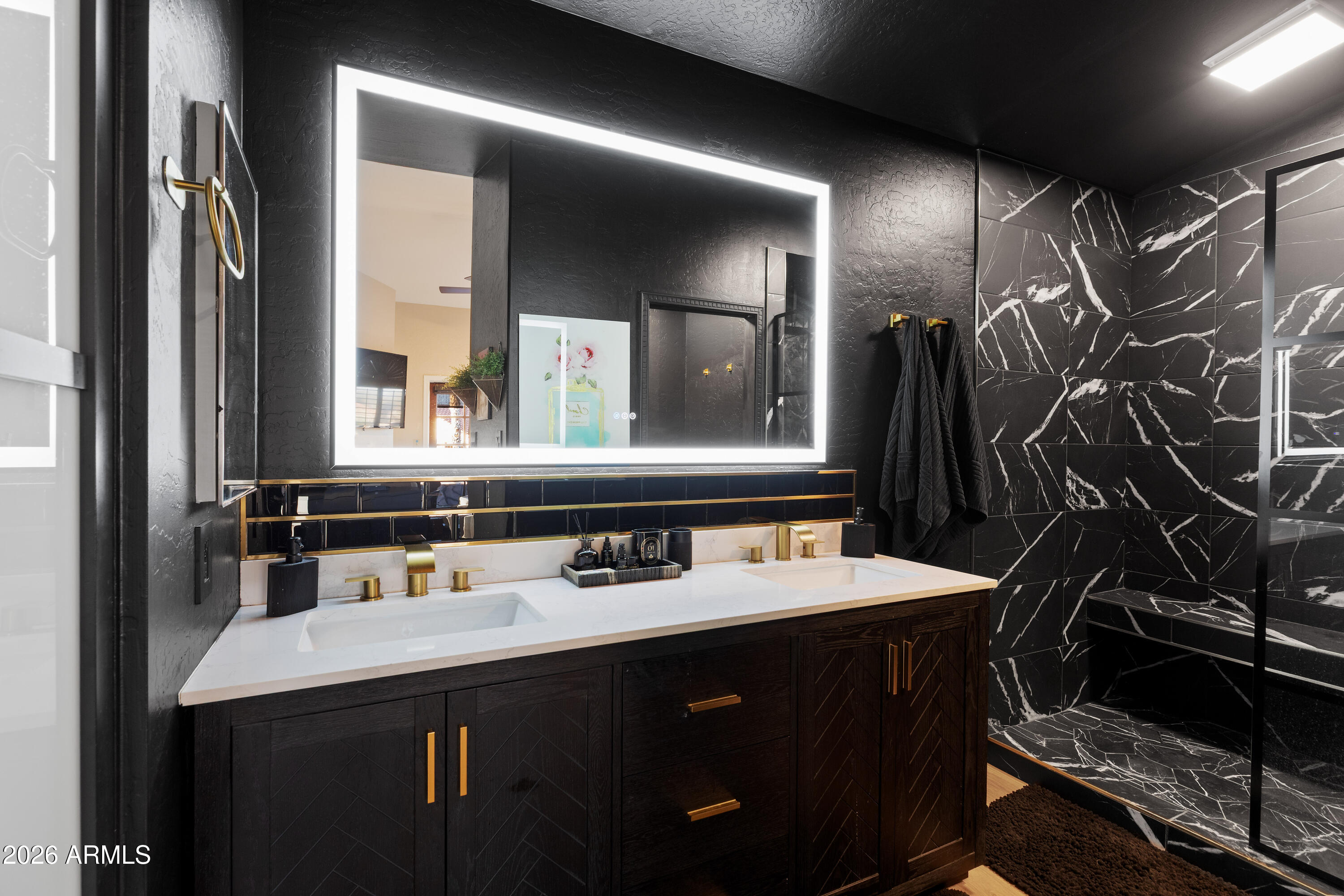 3912 E SHANNON Street