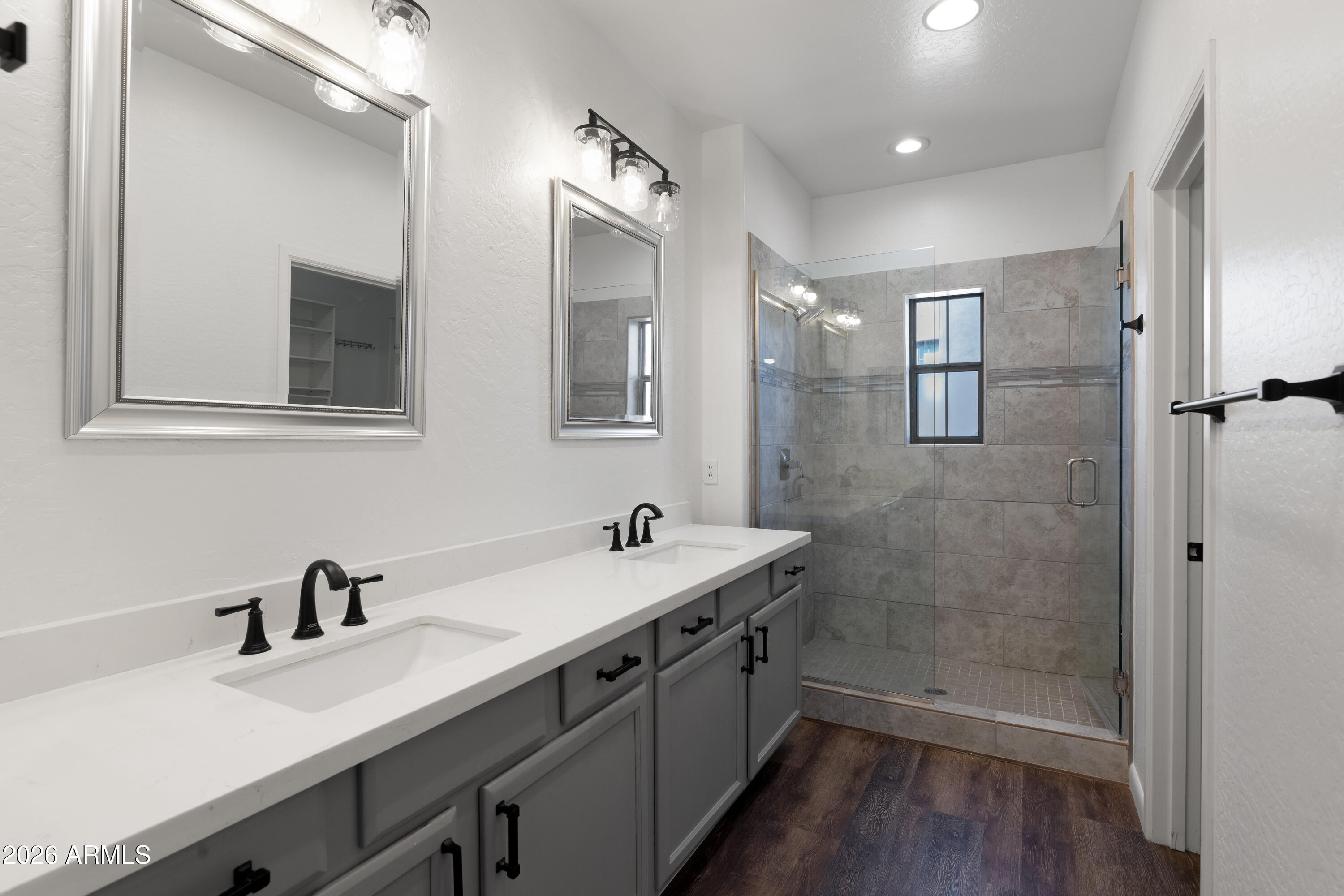 3935 E ROUGH RIDER Road 1108