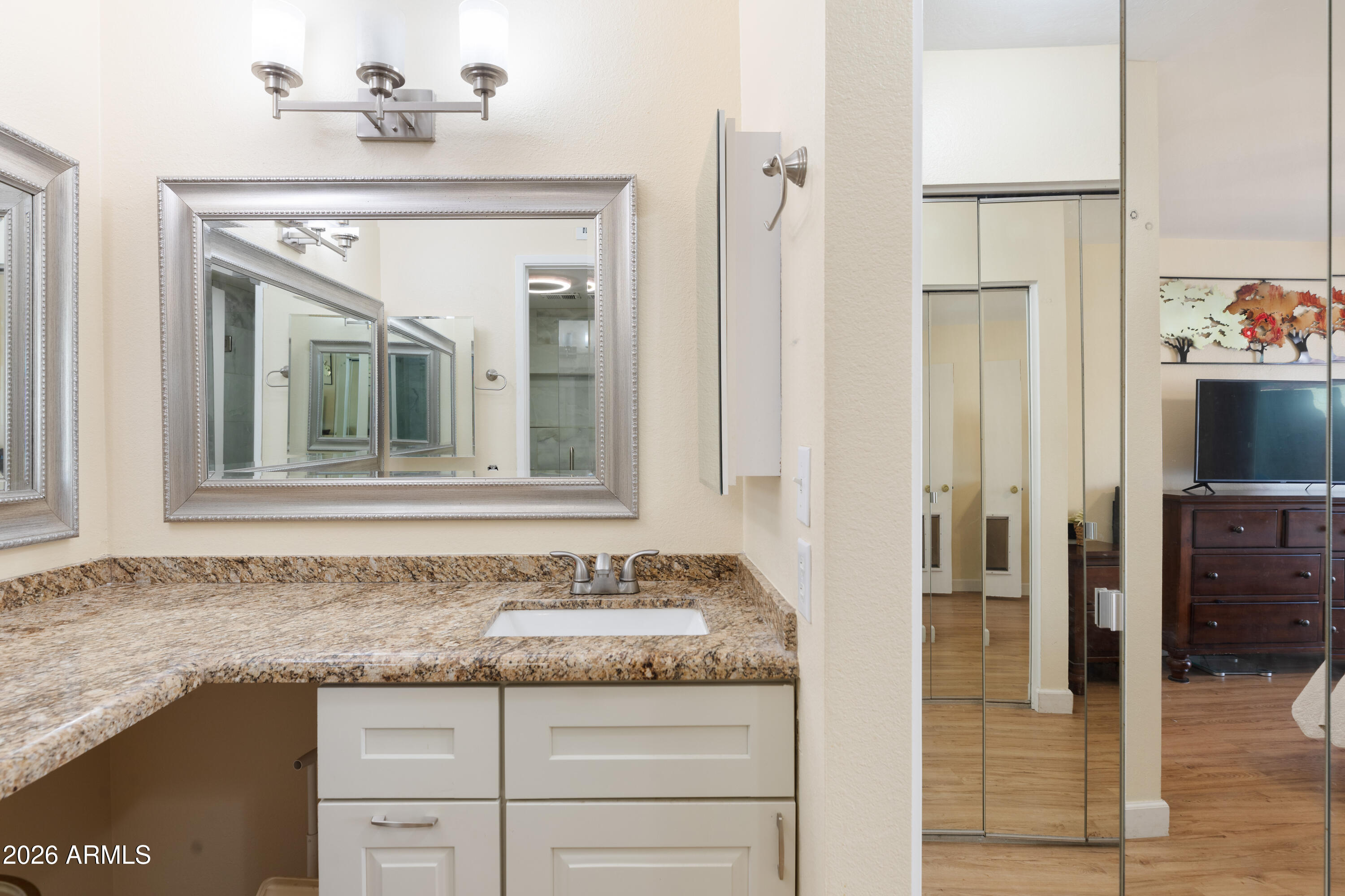 5210 E CORONADO Circle