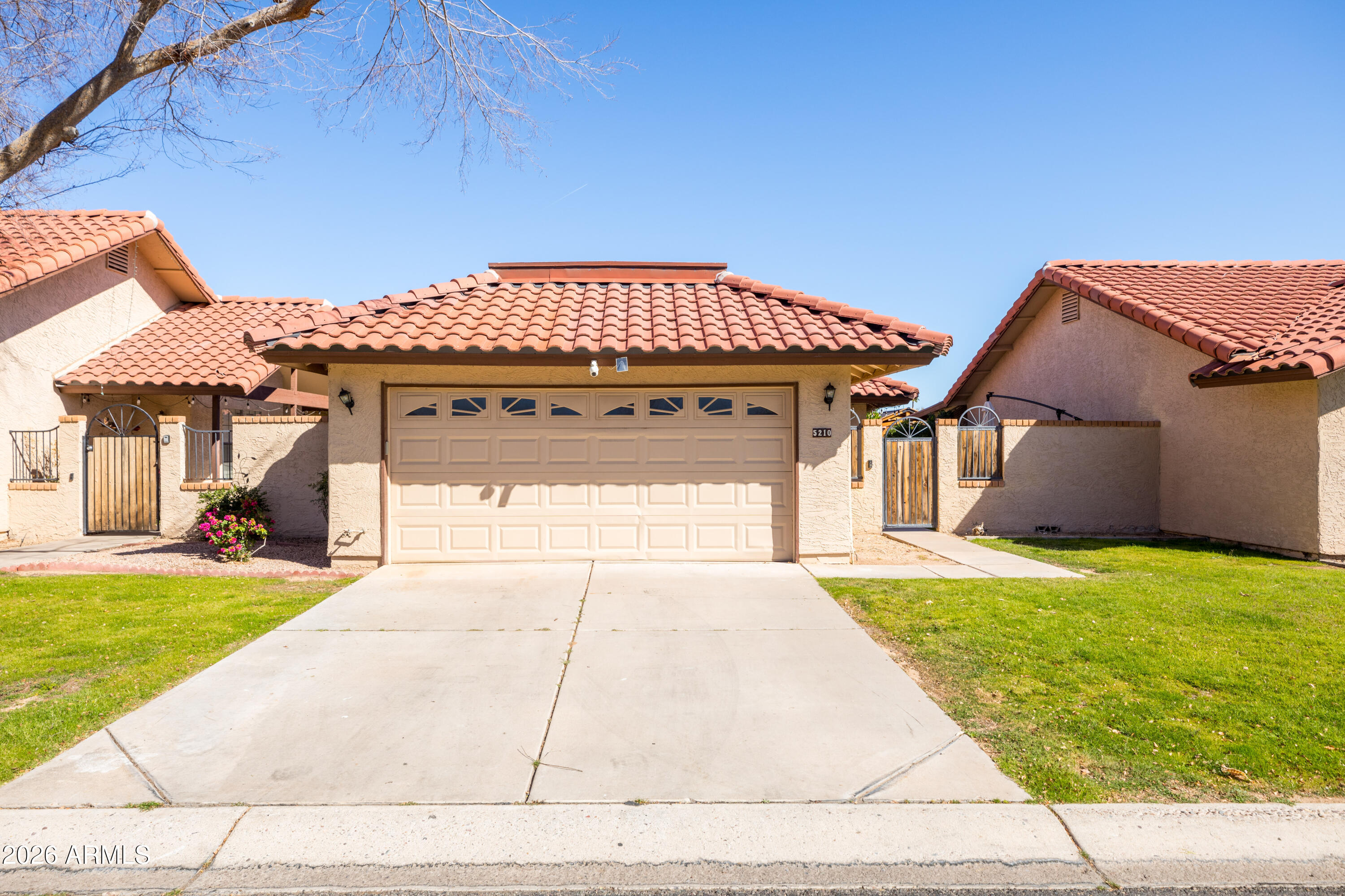 5210 E CORONADO Circle