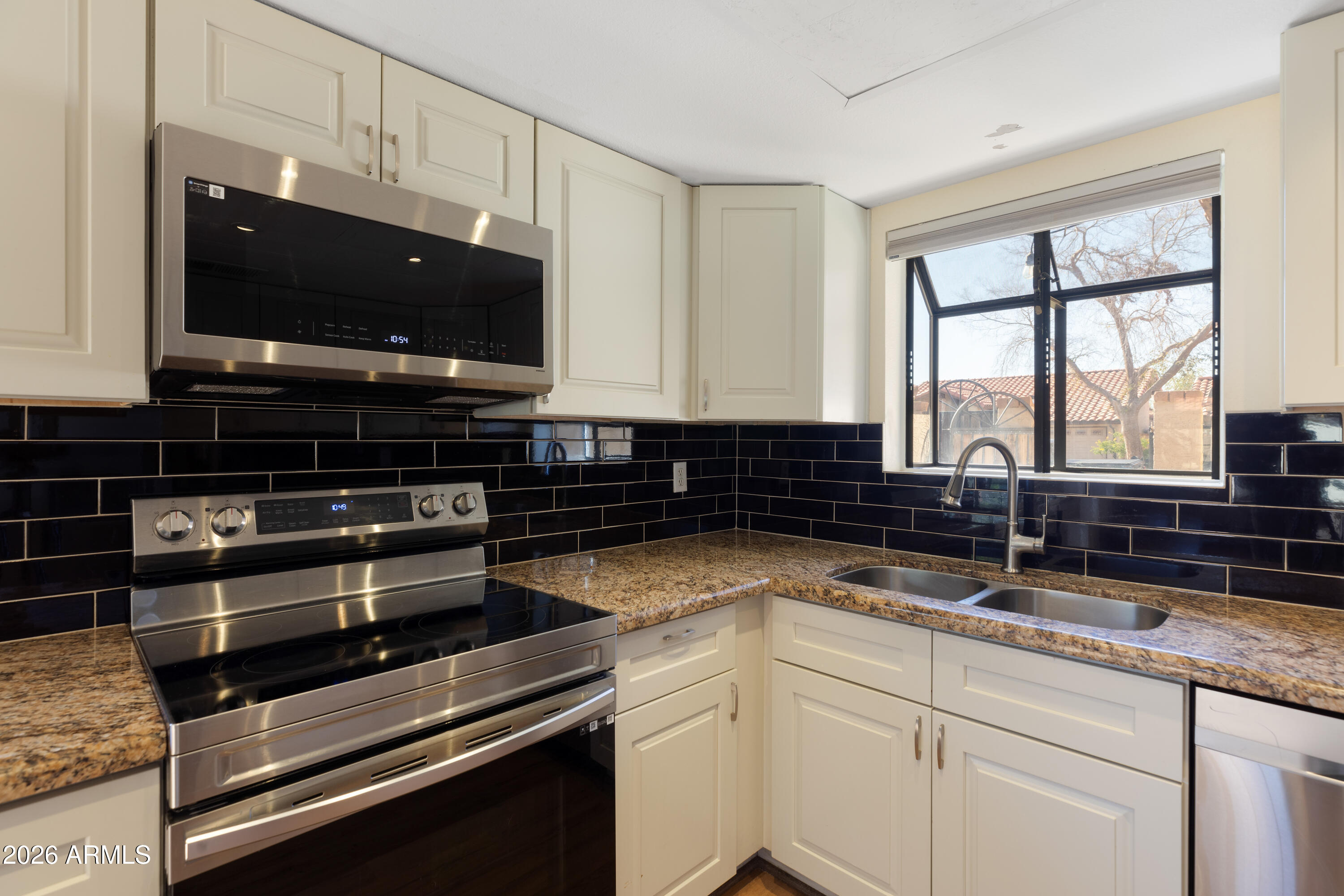 5210 E CORONADO Circle