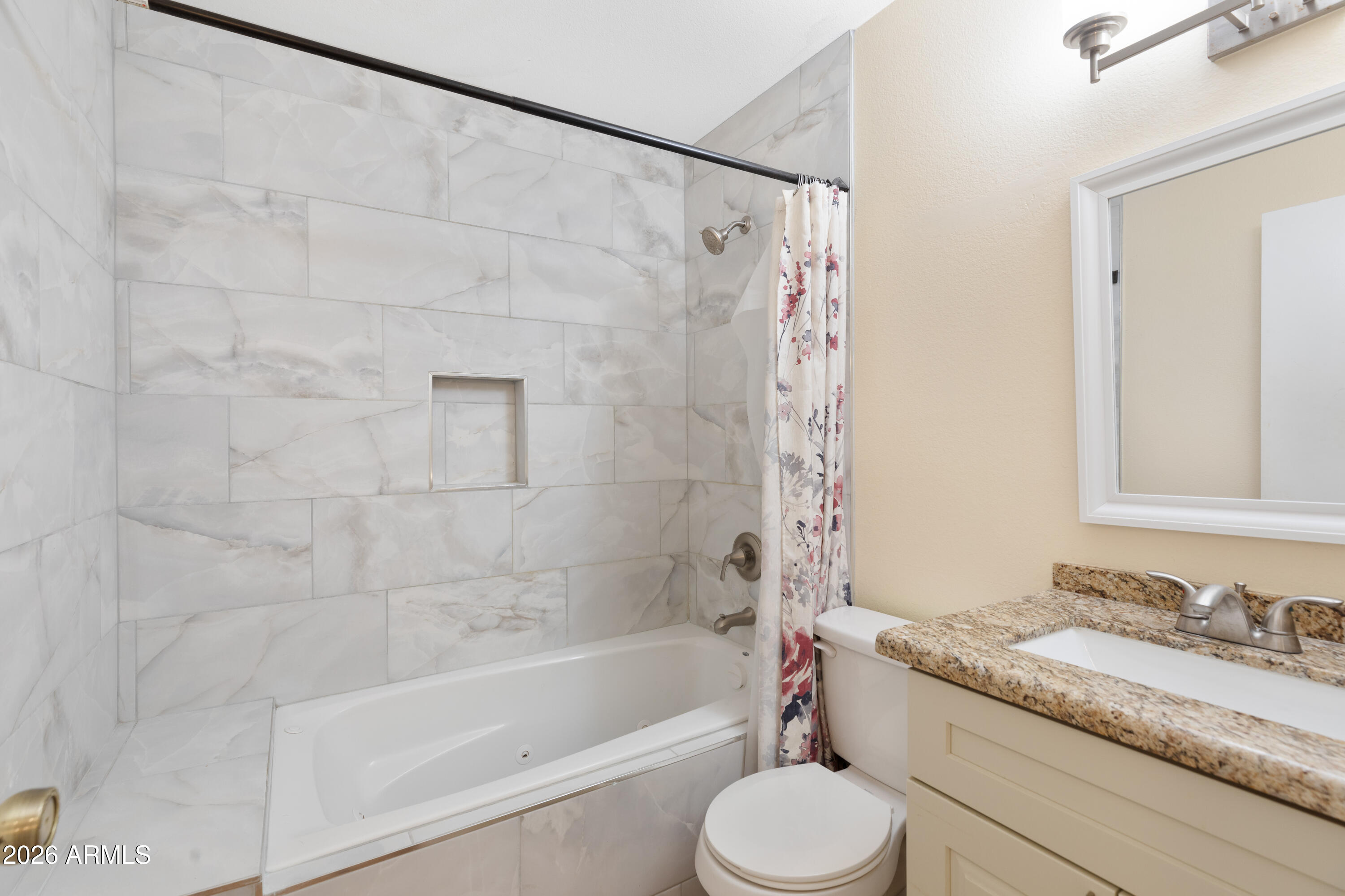 5210 E CORONADO Circle