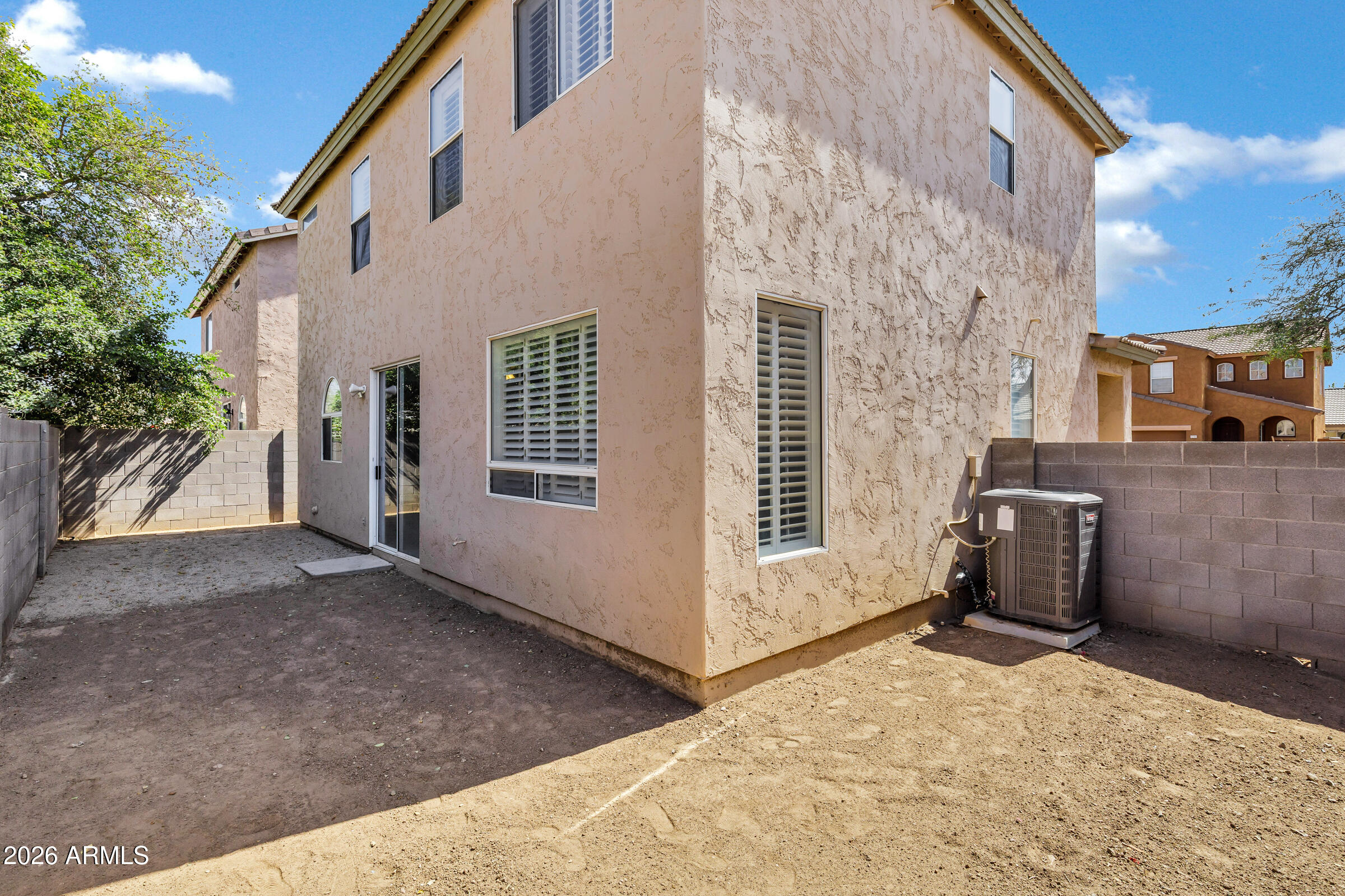 1140 E FERRARA Street