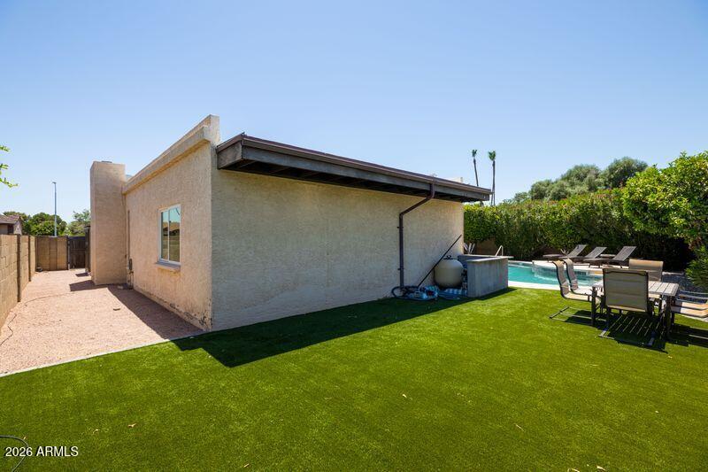 2118 E PEBBLE BEACH Drive