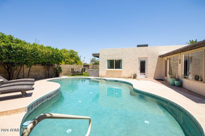 2118 E PEBBLE BEACH Drive