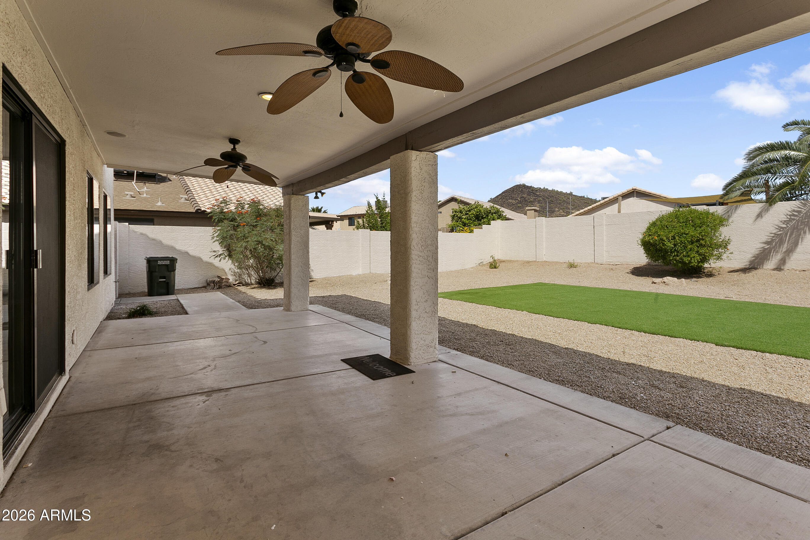 2134 E DALEY Lane