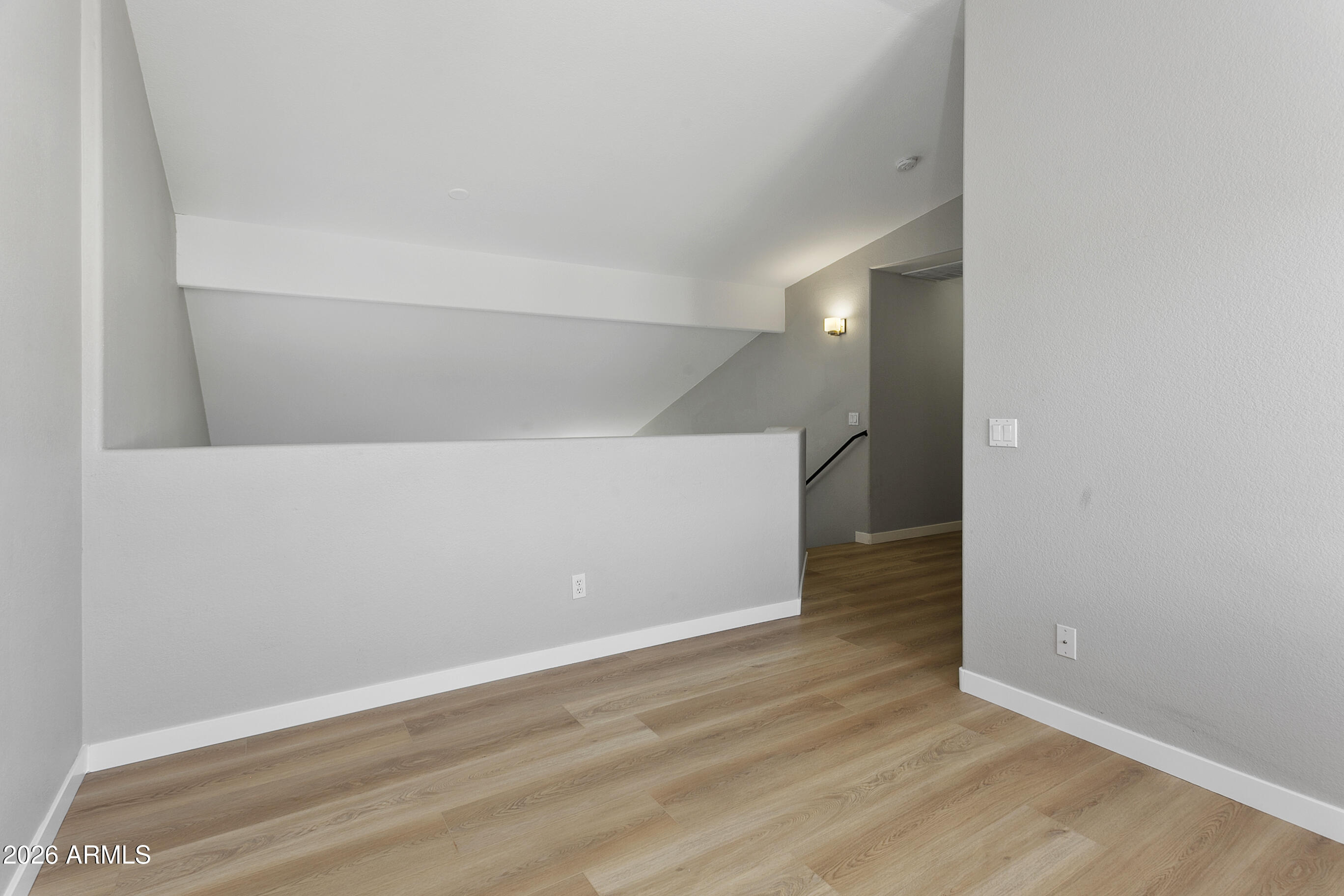 2134 E DALEY Lane