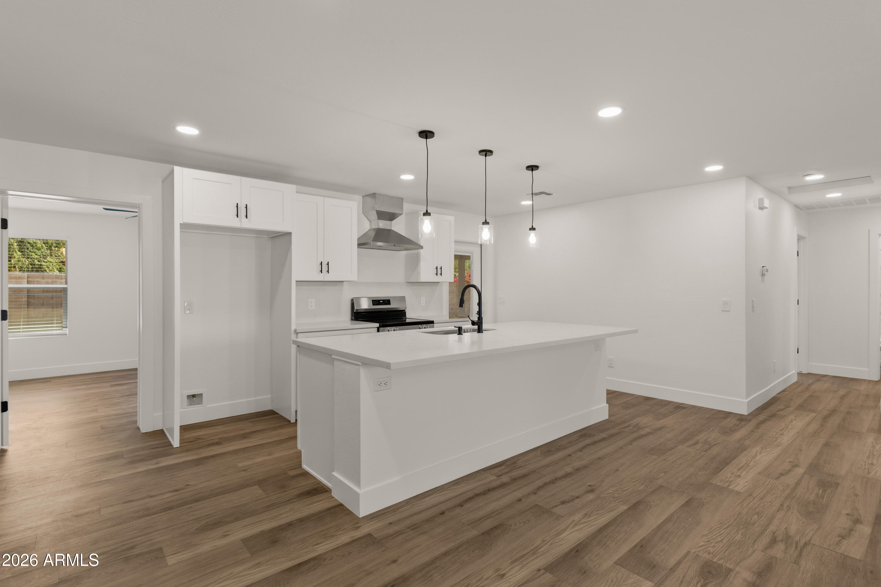 5745 N 13TH Place