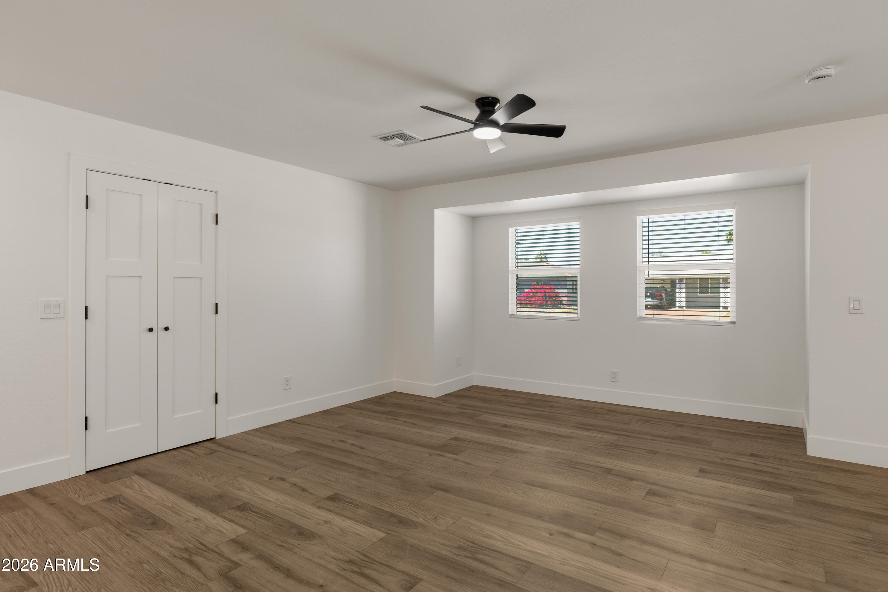 5745 N 13TH Place