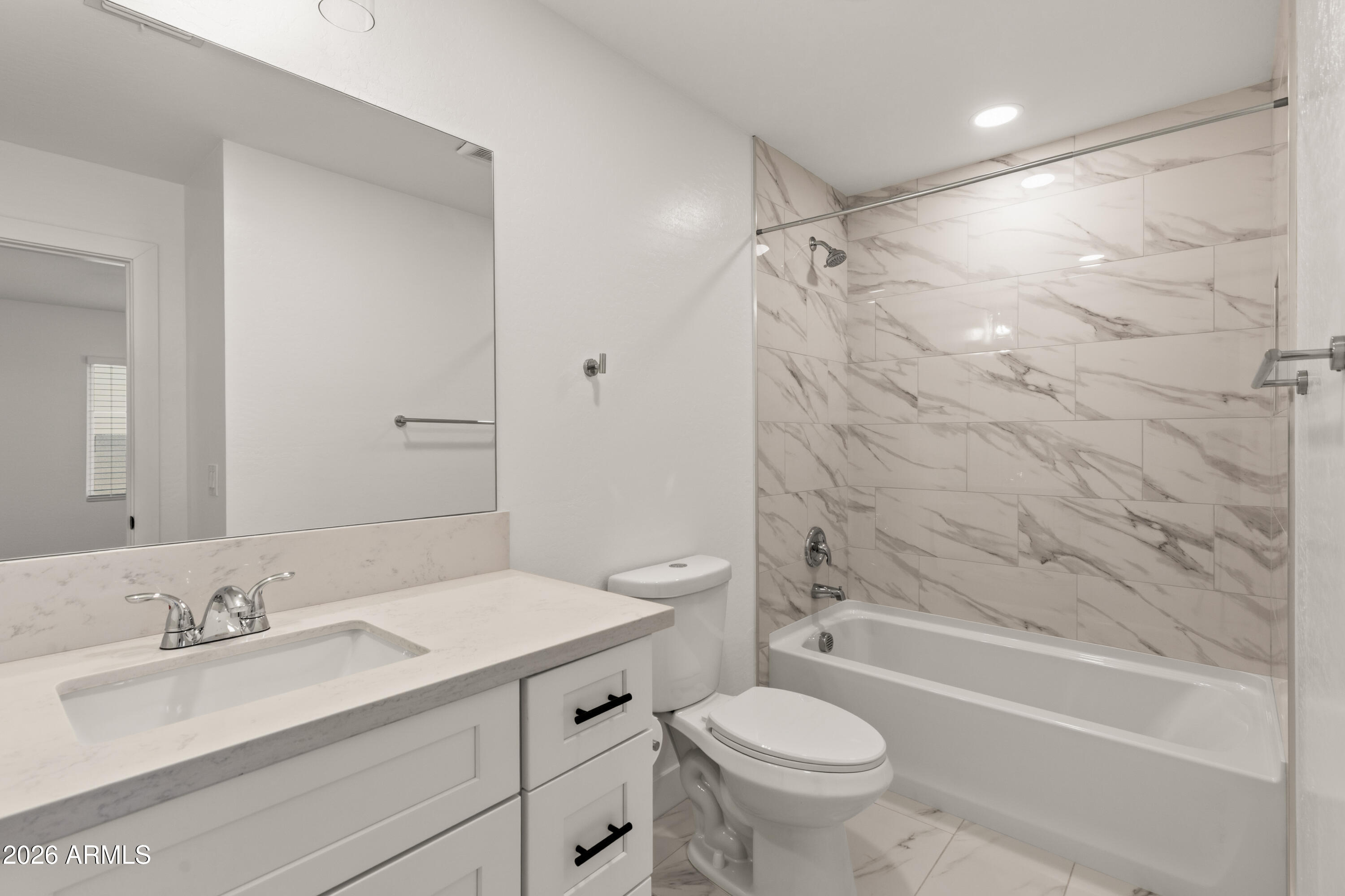 5745 N 13TH Place